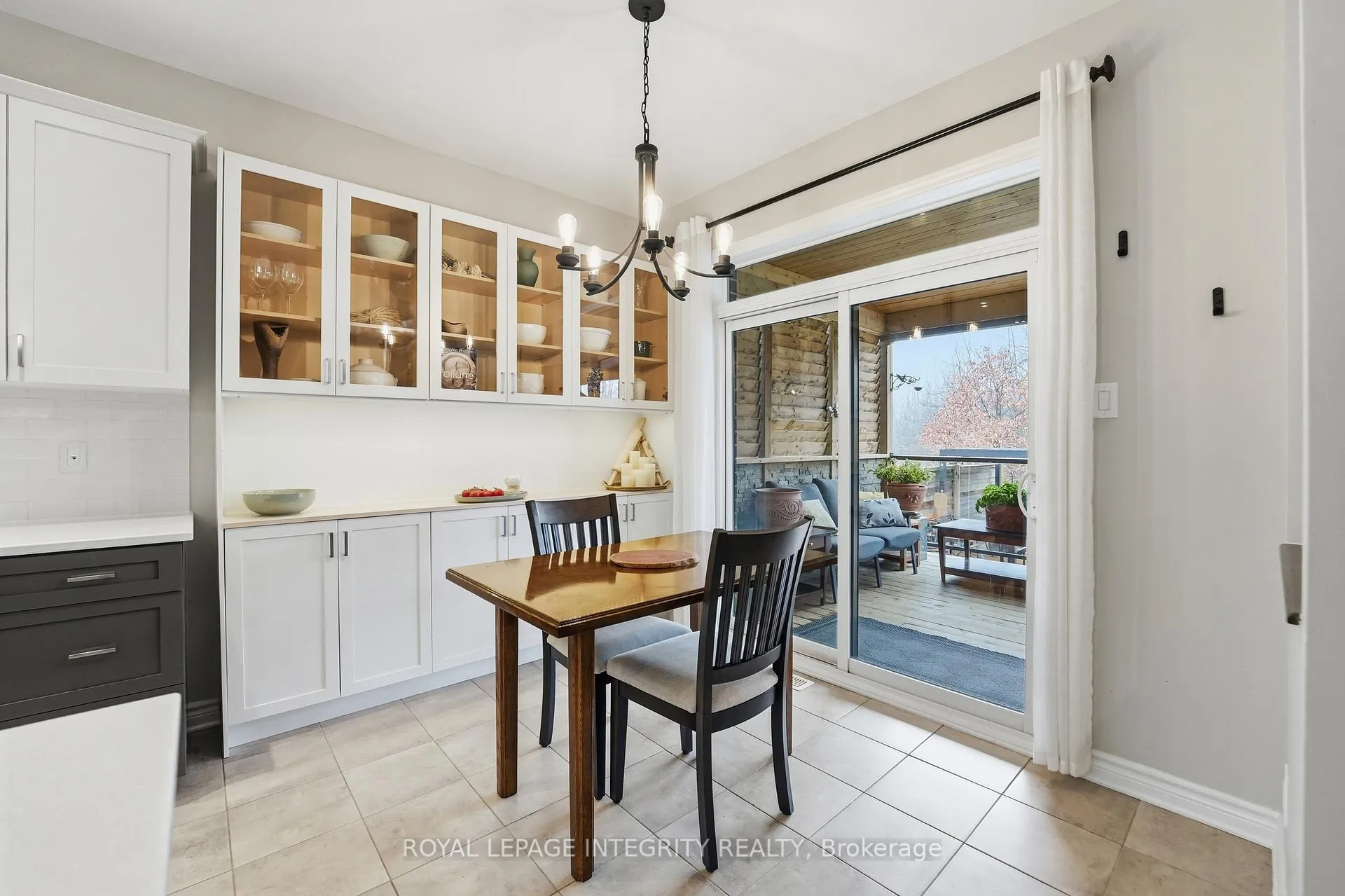 Photo 14 of 211 Cooks Mill Crescent, Ottawa, Riverside South — HOMEH