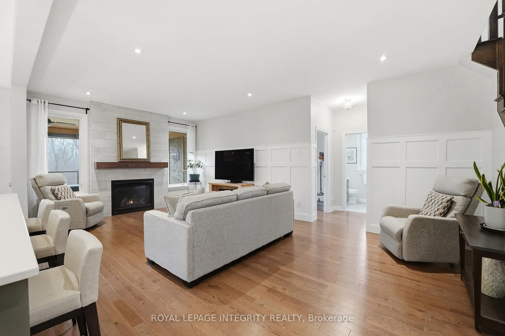 Photo 15 of 211 Cooks Mill Crescent, Ottawa, Riverside South — HOMEH