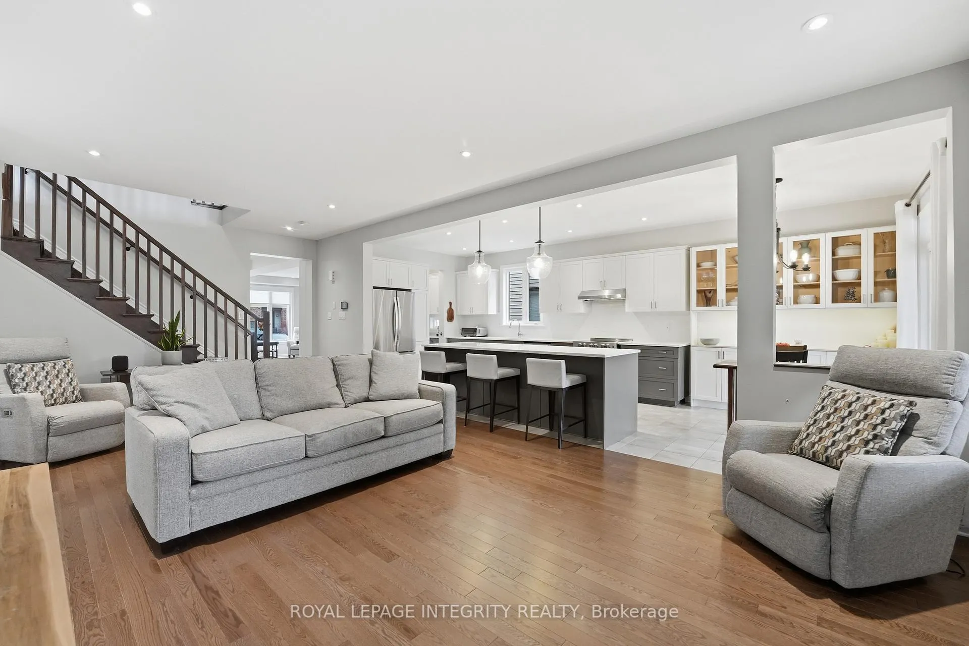 Photo 17 of 211 Cooks Mill Crescent, Ottawa, Riverside South — HOMEH
