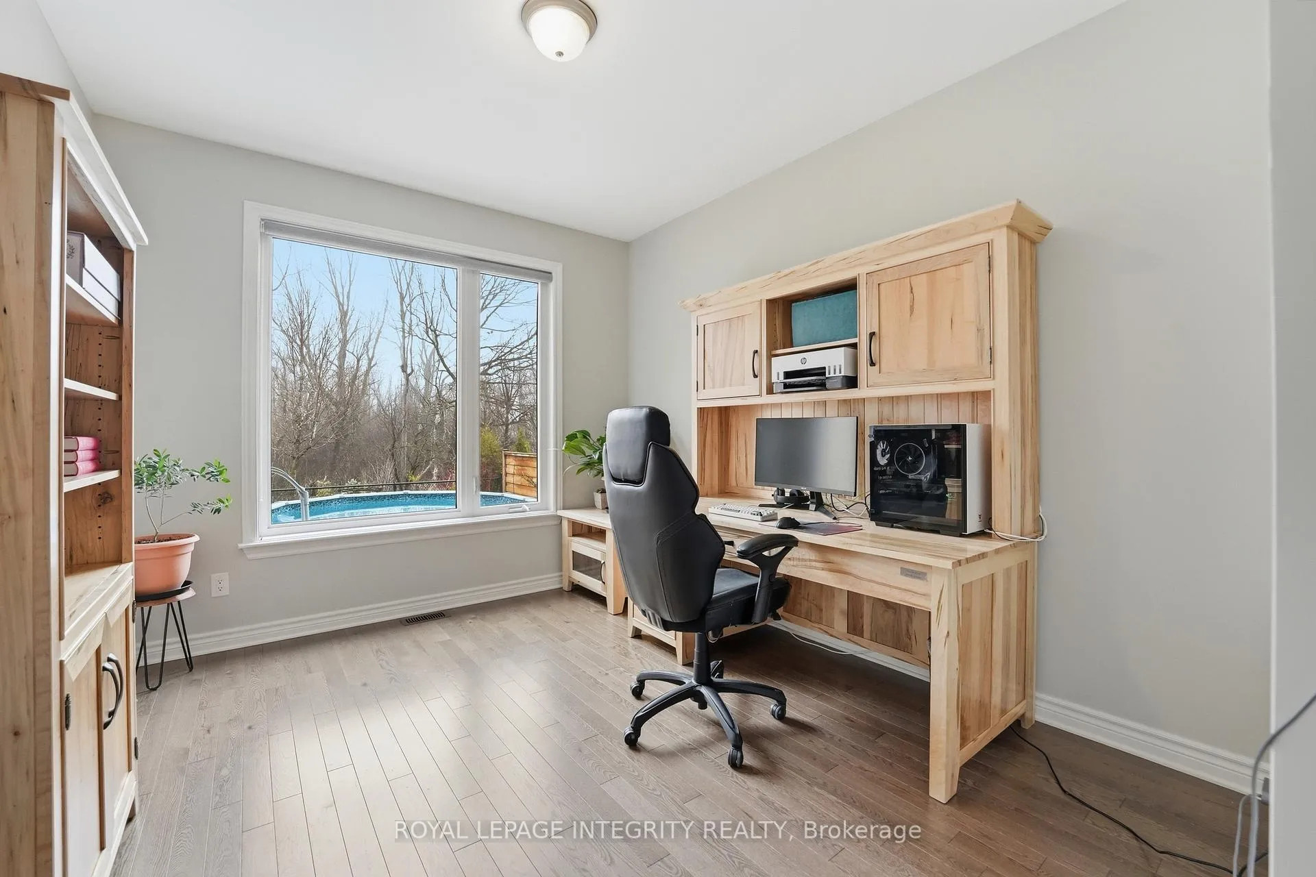 Photo 18 of 211 Cooks Mill Crescent, Ottawa, Riverside South — HOMEH