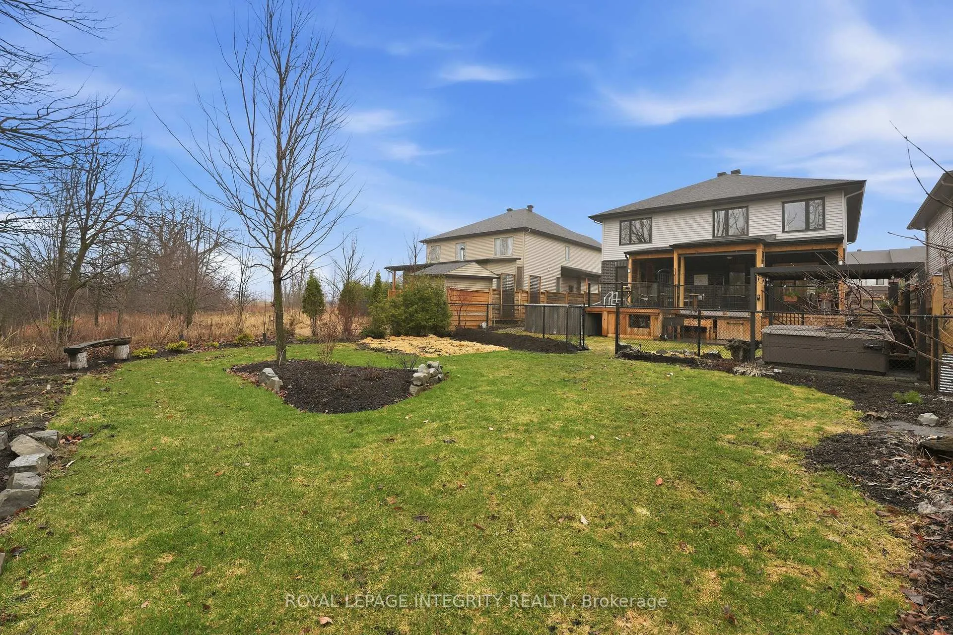 Photo 42 of 211 Cooks Mill Crescent, Ottawa, Riverside South — HOMEH