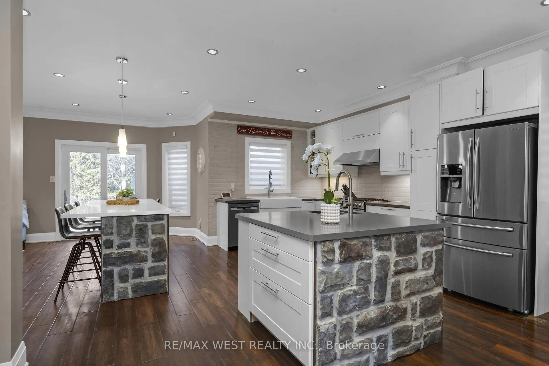 Photo 12 of 99 Gray Park Drive, Caledon, Bolton West — HOMEH