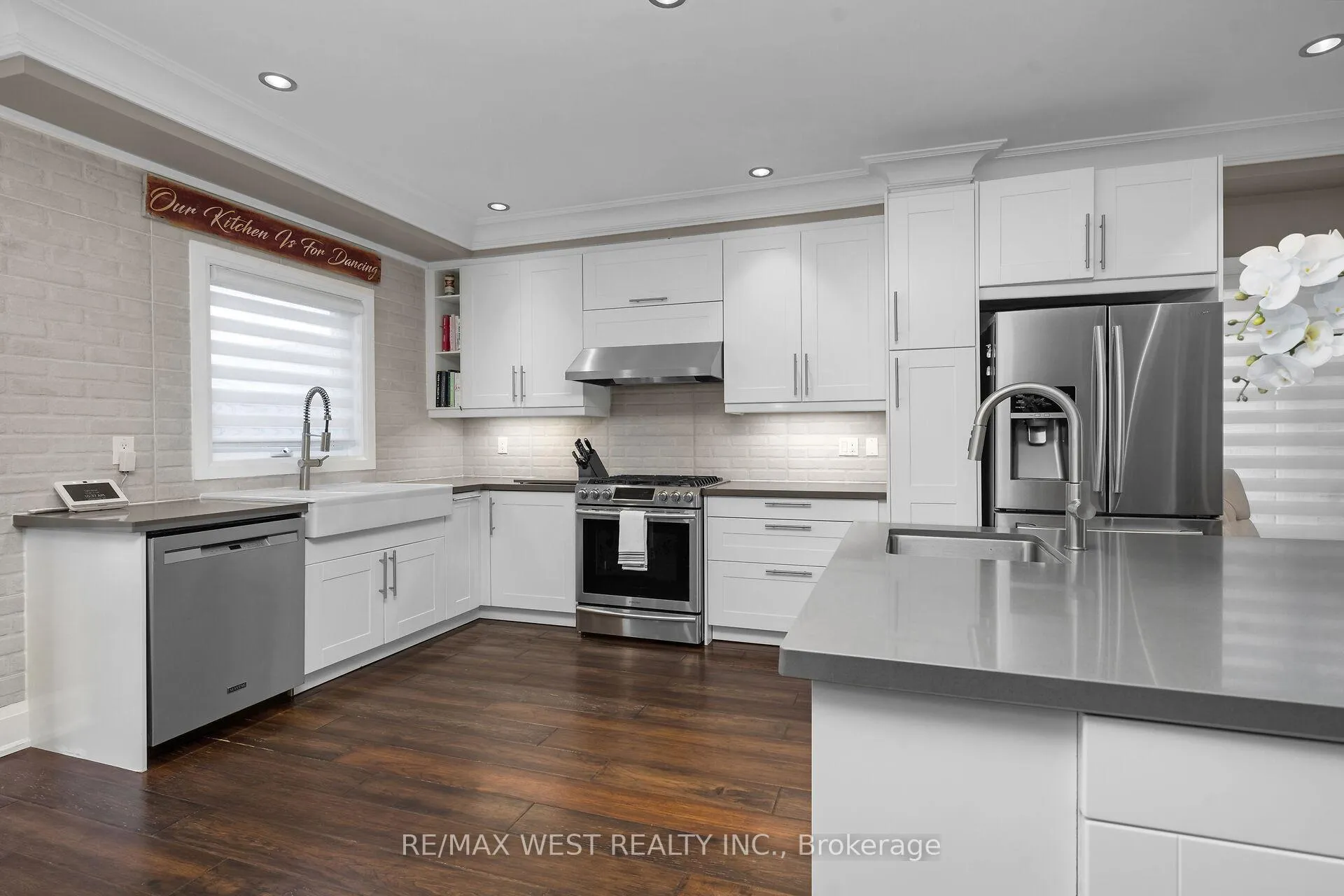 Photo 13 of 99 Gray Park Drive, Caledon, Bolton West — HOMEH