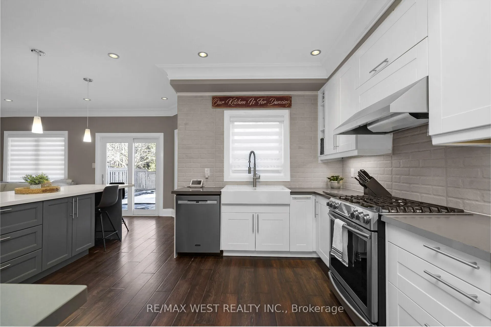 Photo 16 of 99 Gray Park Drive, Caledon, Bolton West — HOMEH