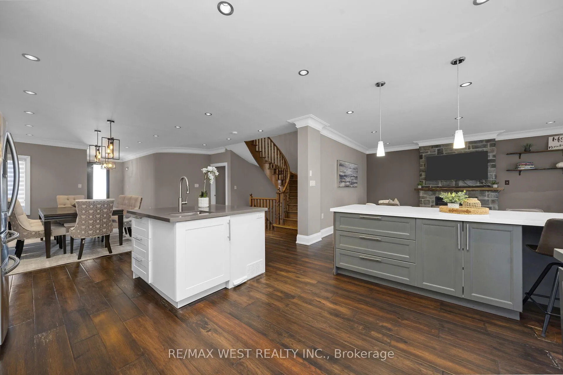 Photo 17 of 99 Gray Park Drive, Caledon, Bolton West — HOMEH