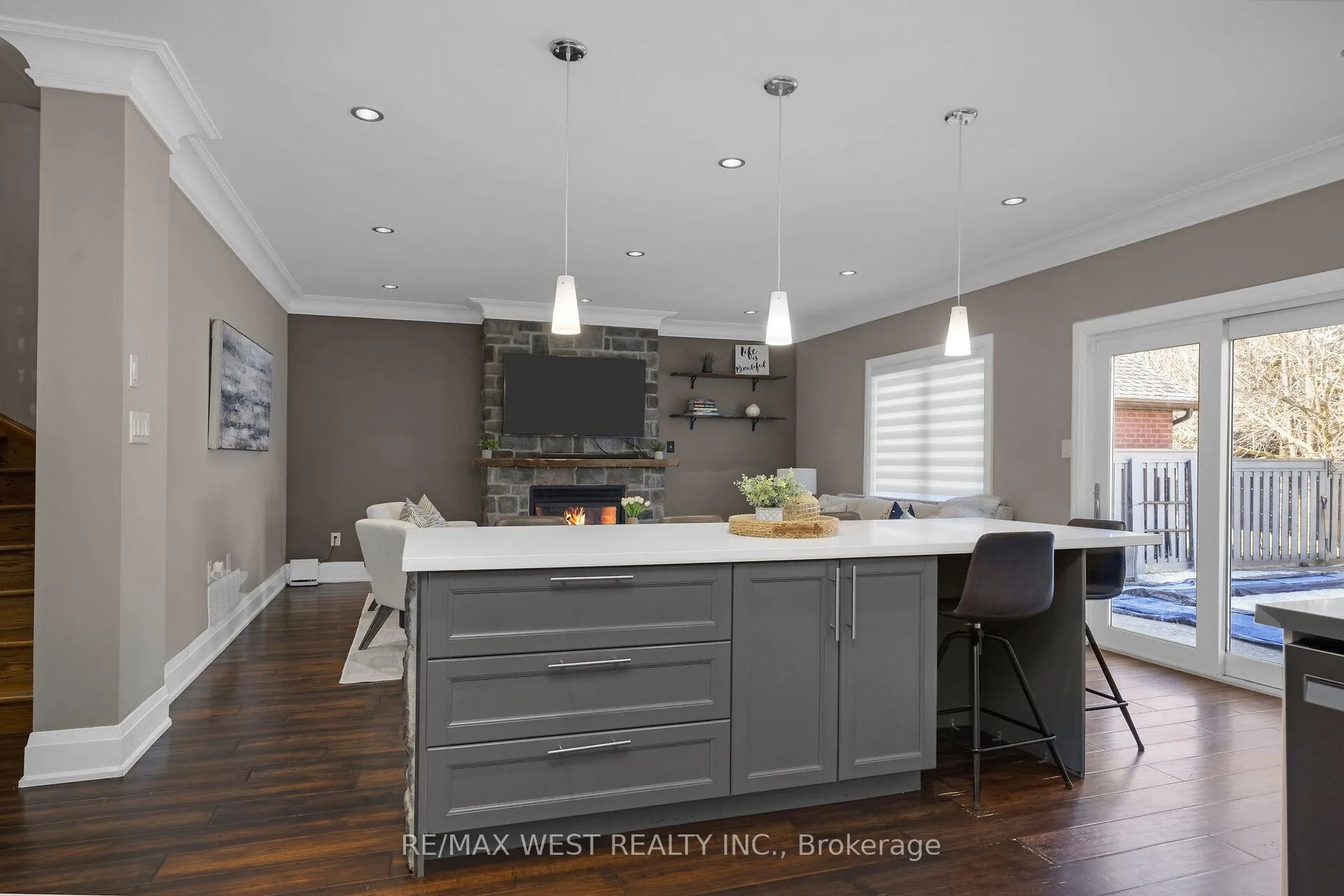 Photo 18 of 99 Gray Park Drive, Caledon, Bolton West — HOMEH