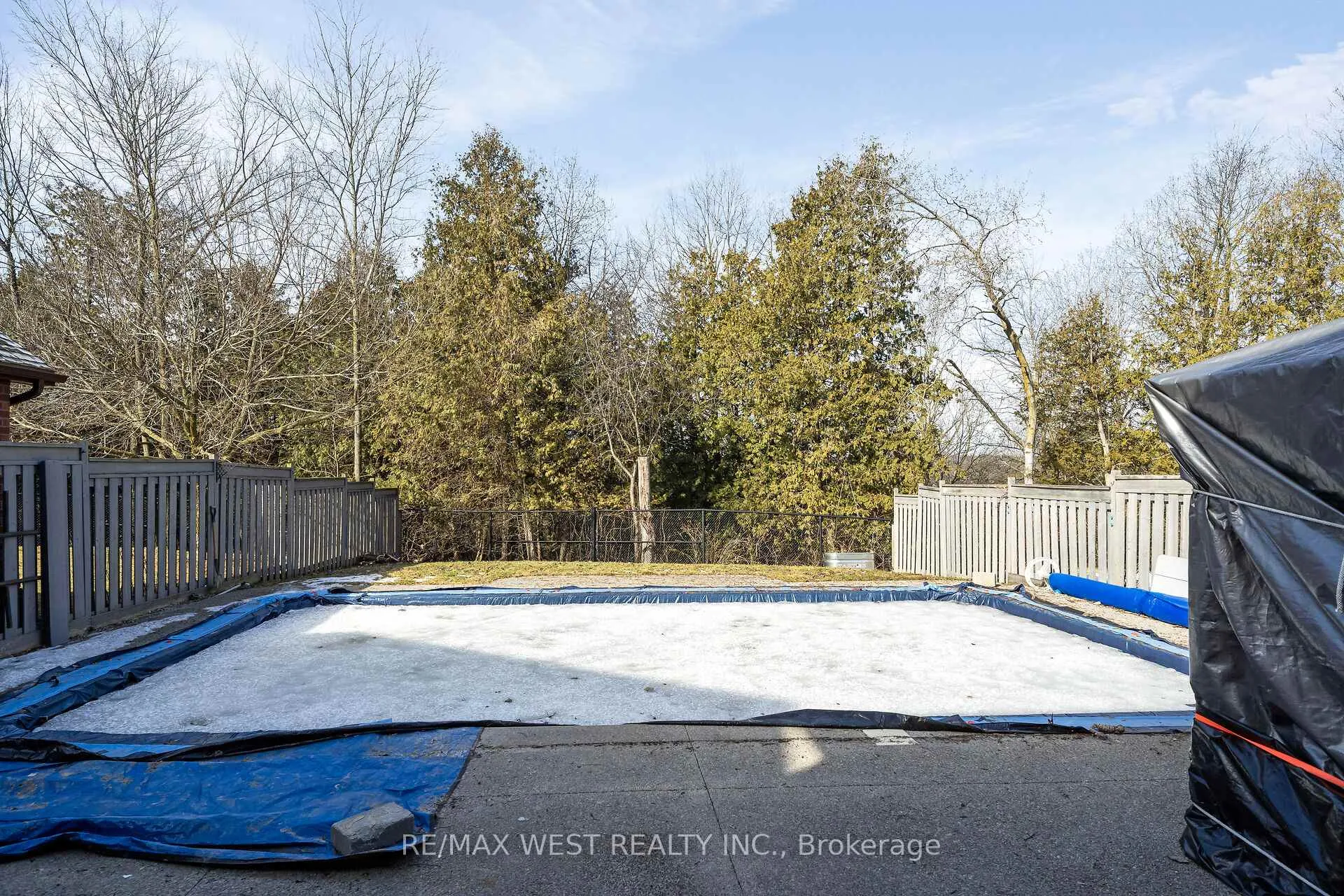 Photo 23 of 99 Gray Park Drive, Caledon, Bolton West — HOMEH