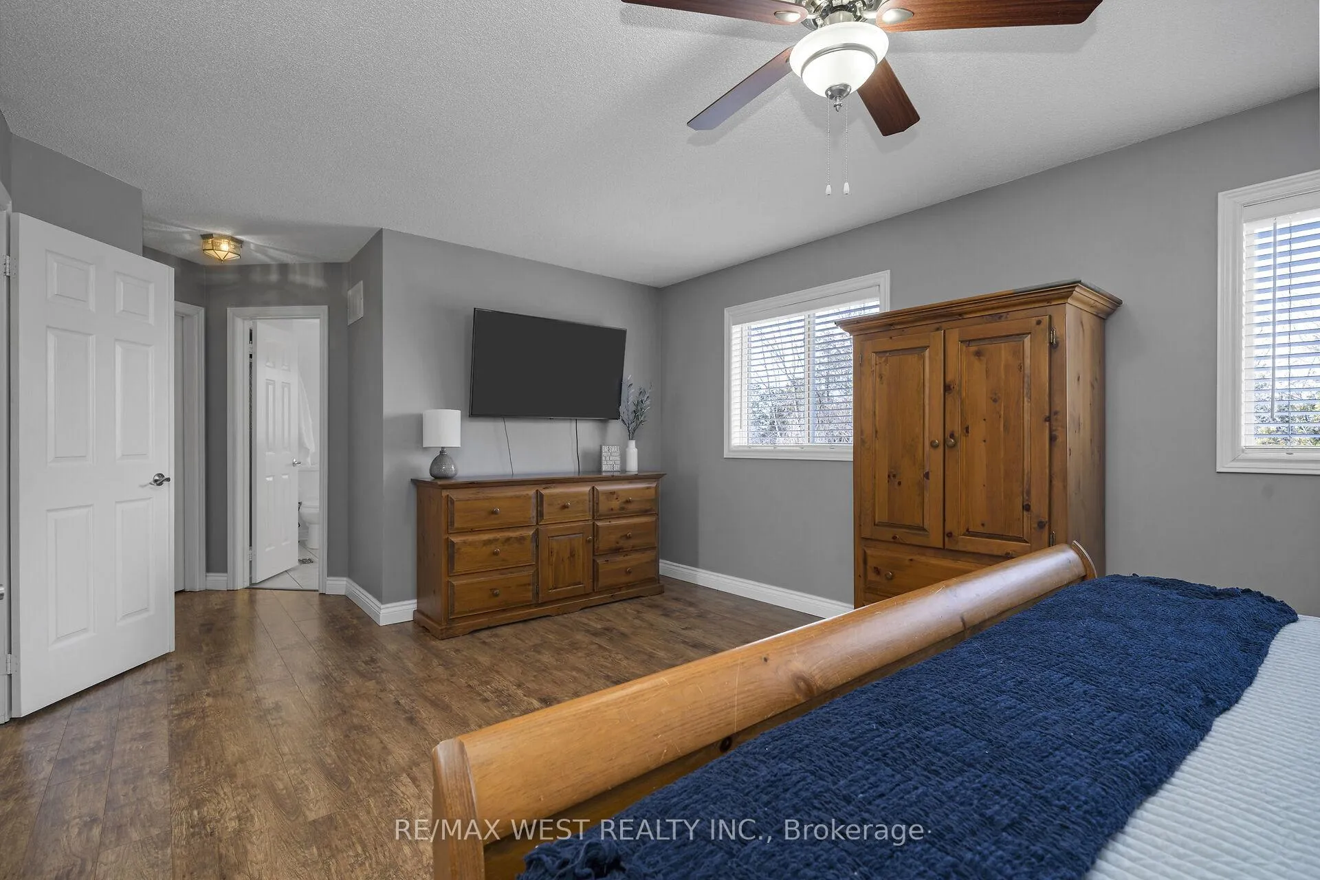 Photo 28 of 99 Gray Park Drive, Caledon, Bolton West — HOMEH