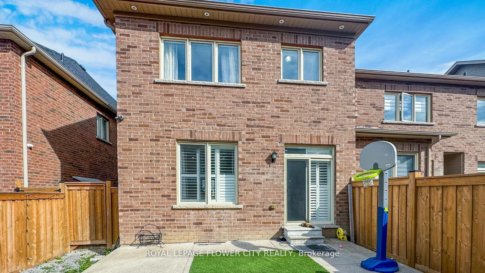 Photo 48 of 25 Padbury Trail, Brampton, Northwest Brampton — HOMEH