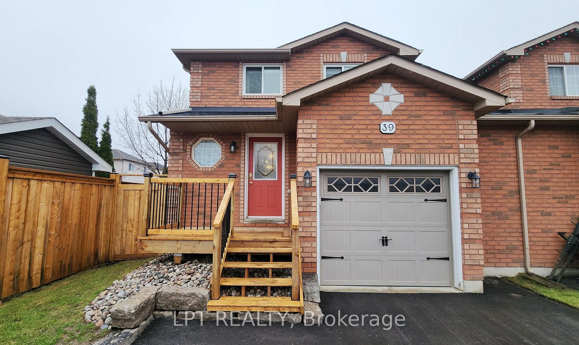 Photo 1 of 39 Raymond Crescent, Barrie, Painswick South — HOMEH