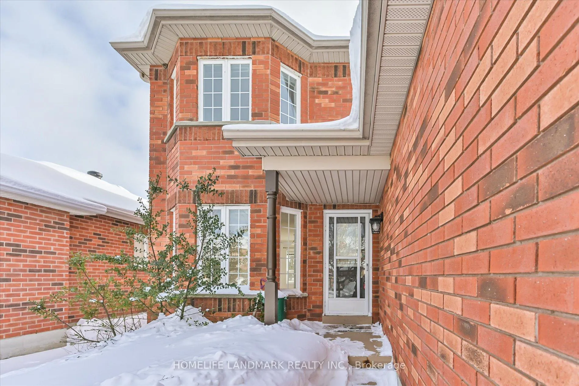 Photo 2 of 29 Drake Drive, Barrie, Painswick South — HOMEH