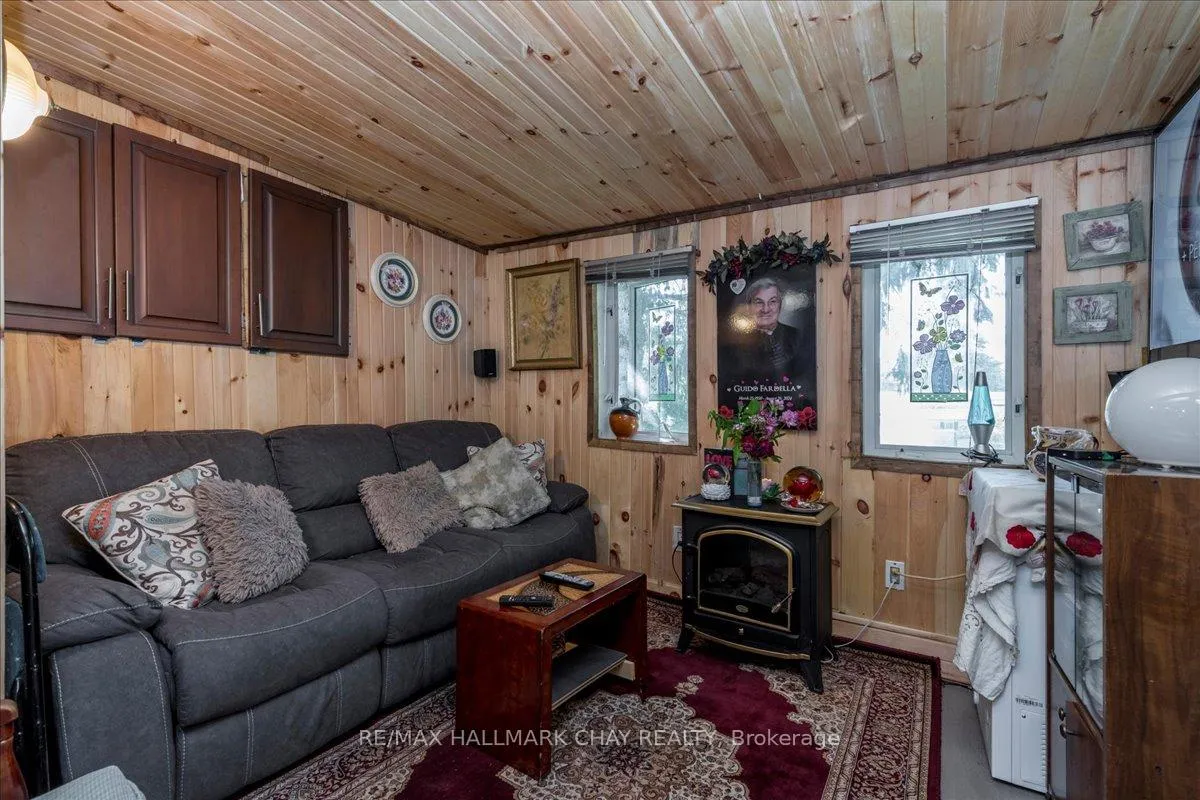 Photo 6 of 43 Linden Lane, Innisfil, Rural Innisfil — HOMEH