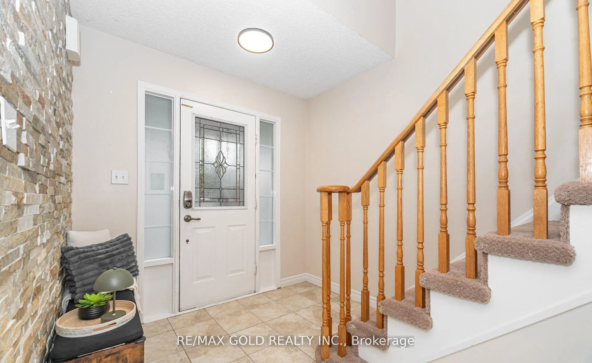 Photo 9 of 26 Flemington Drive, Caledon, Rural Caledon — HOMEH