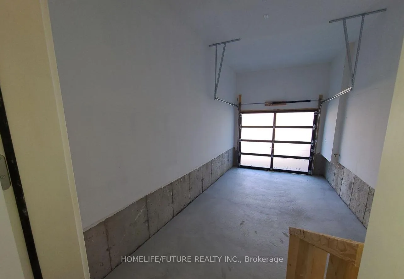 Photo 10 of Unit Bsmt, 12 Reign Lane, Markham, Cedarwood — HOMEH