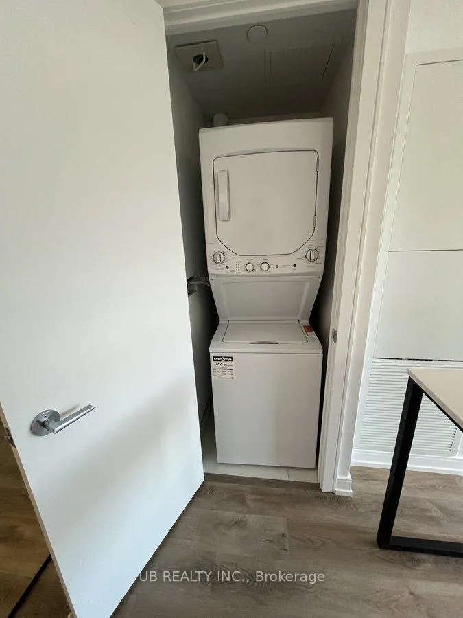 Photo 13 of Unit 1002, 1 Jarvis Street, Hamilton, Beasley — HOMEH