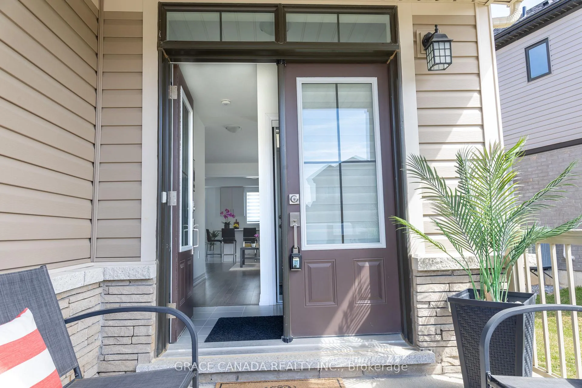 Photo 5 of 16 Brighton Lane, Thorold, Rolling Meadows — HOMEH