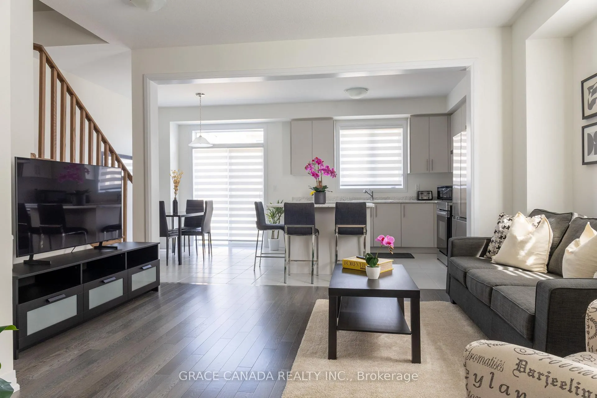 Photo 10 of 16 Brighton Lane, Thorold, Rolling Meadows — HOMEH