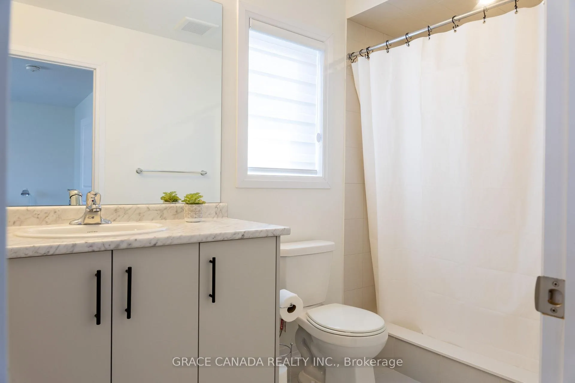 Photo 26 of 16 Brighton Lane, Thorold, Rolling Meadows — HOMEH