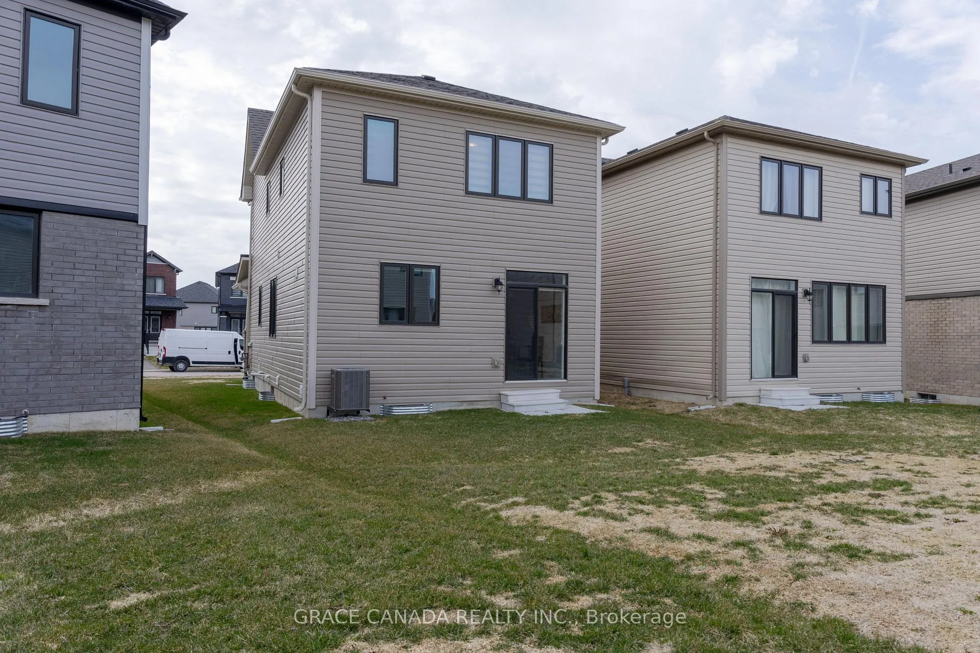 Photo 35 of 16 Brighton Lane, Thorold, Rolling Meadows — HOMEH