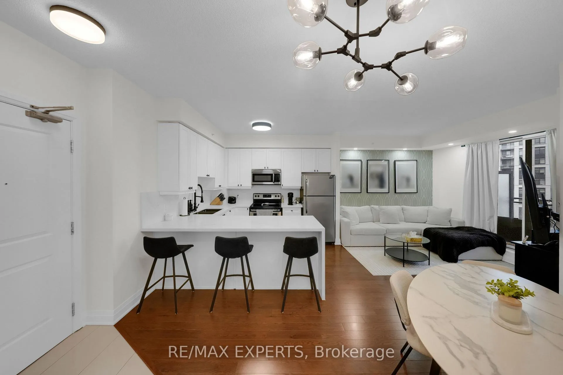 Photo 2 of Unit 606, 24 Woodstream Boulevard, Vaughan, Vaughan Grove — HOMEH