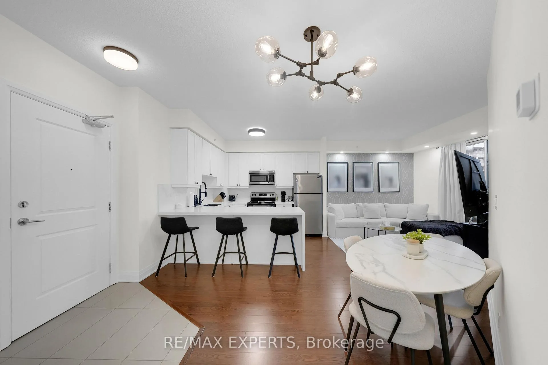 Photo 10 of Unit 606, 24 Woodstream Boulevard, Vaughan, Vaughan Grove — HOMEH