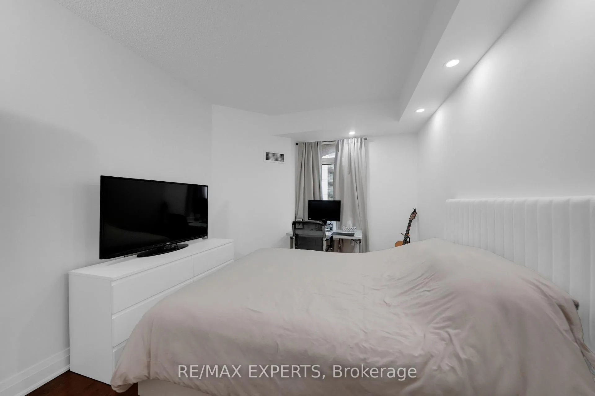 Photo 15 of Unit 606, 24 Woodstream Boulevard, Vaughan, Vaughan Grove — HOMEH