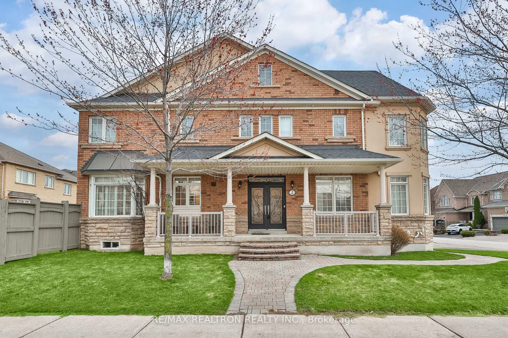 Photo 1 of 2 Serene Way, Vaughan, Patterson — HOMEH