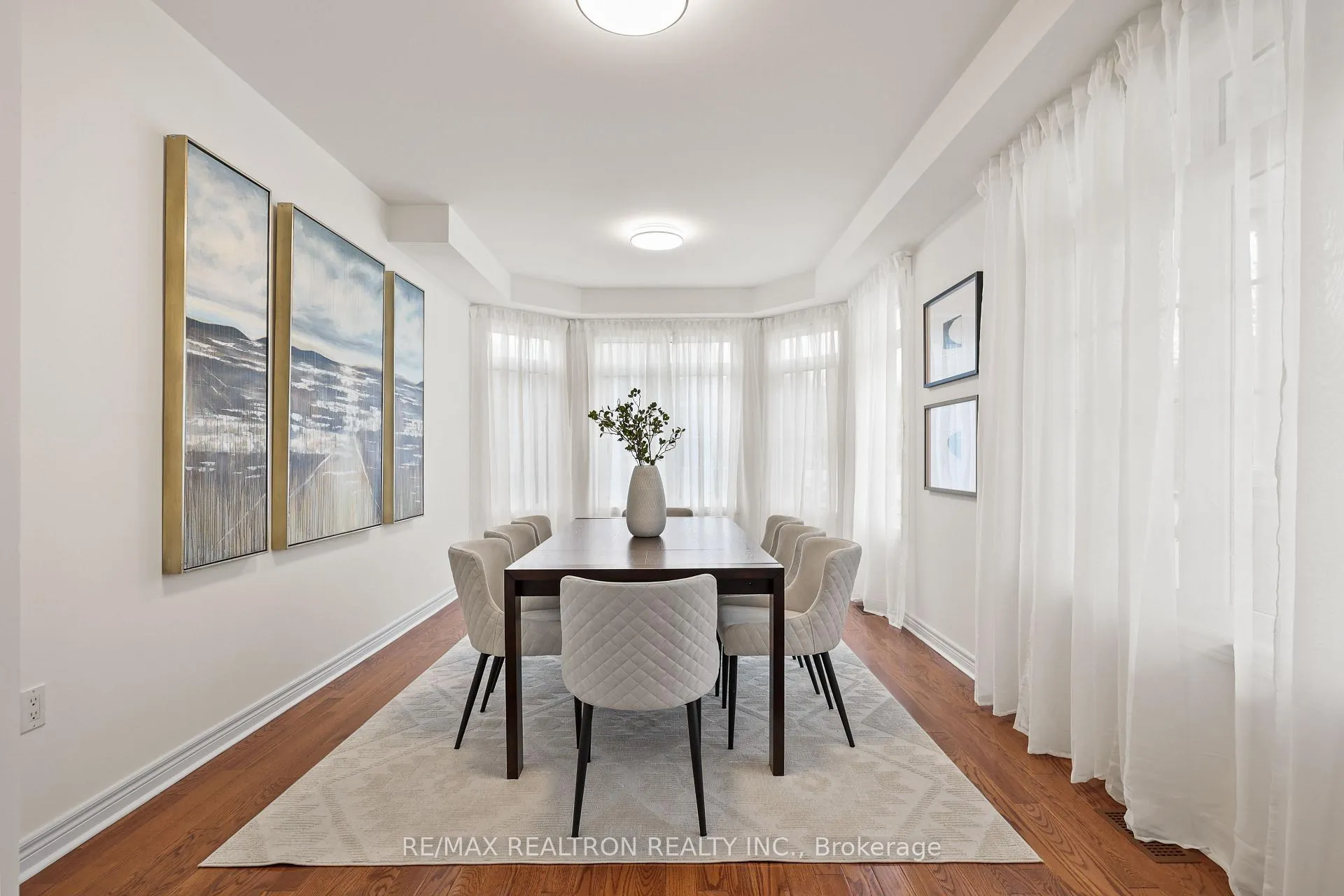 Photo 7 of 2 Serene Way, Vaughan, Patterson — HOMEH