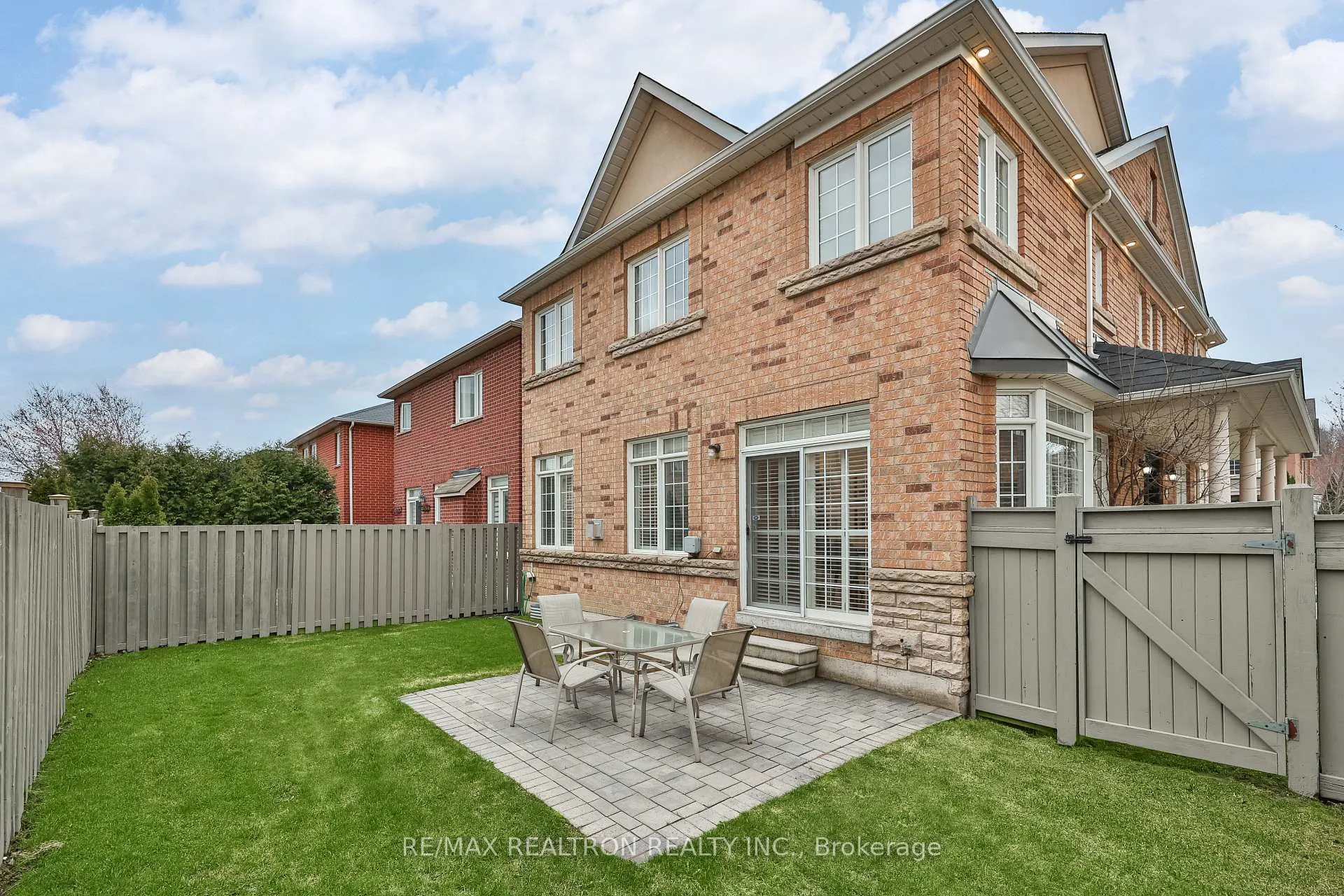Photo 18 of 2 Serene Way, Vaughan, Patterson — HOMEH