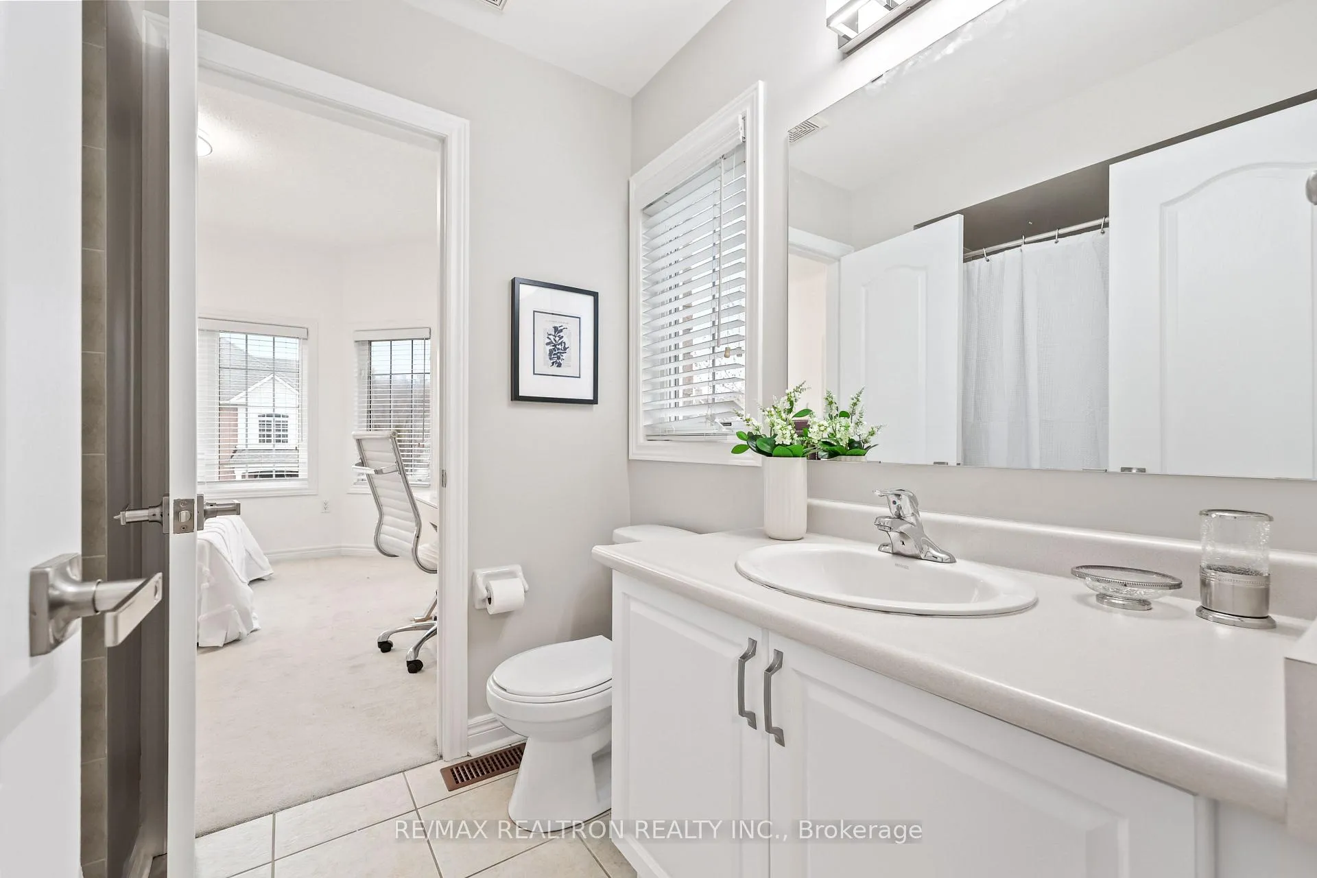 Photo 19 of 2 Serene Way, Vaughan, Patterson — HOMEH