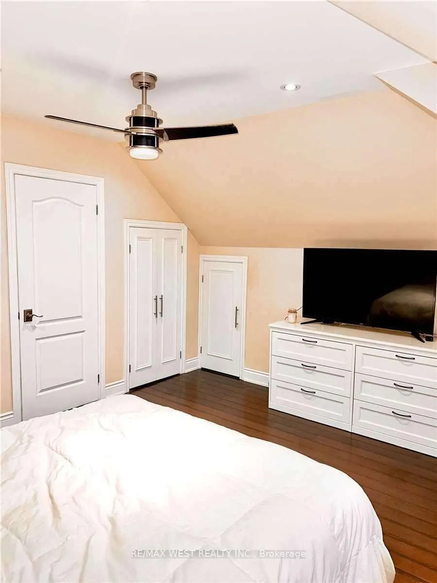 Photo 27 of Unit 3, 900 Avenue Road, Toronto, Yonge-Eglinton — HOMEH