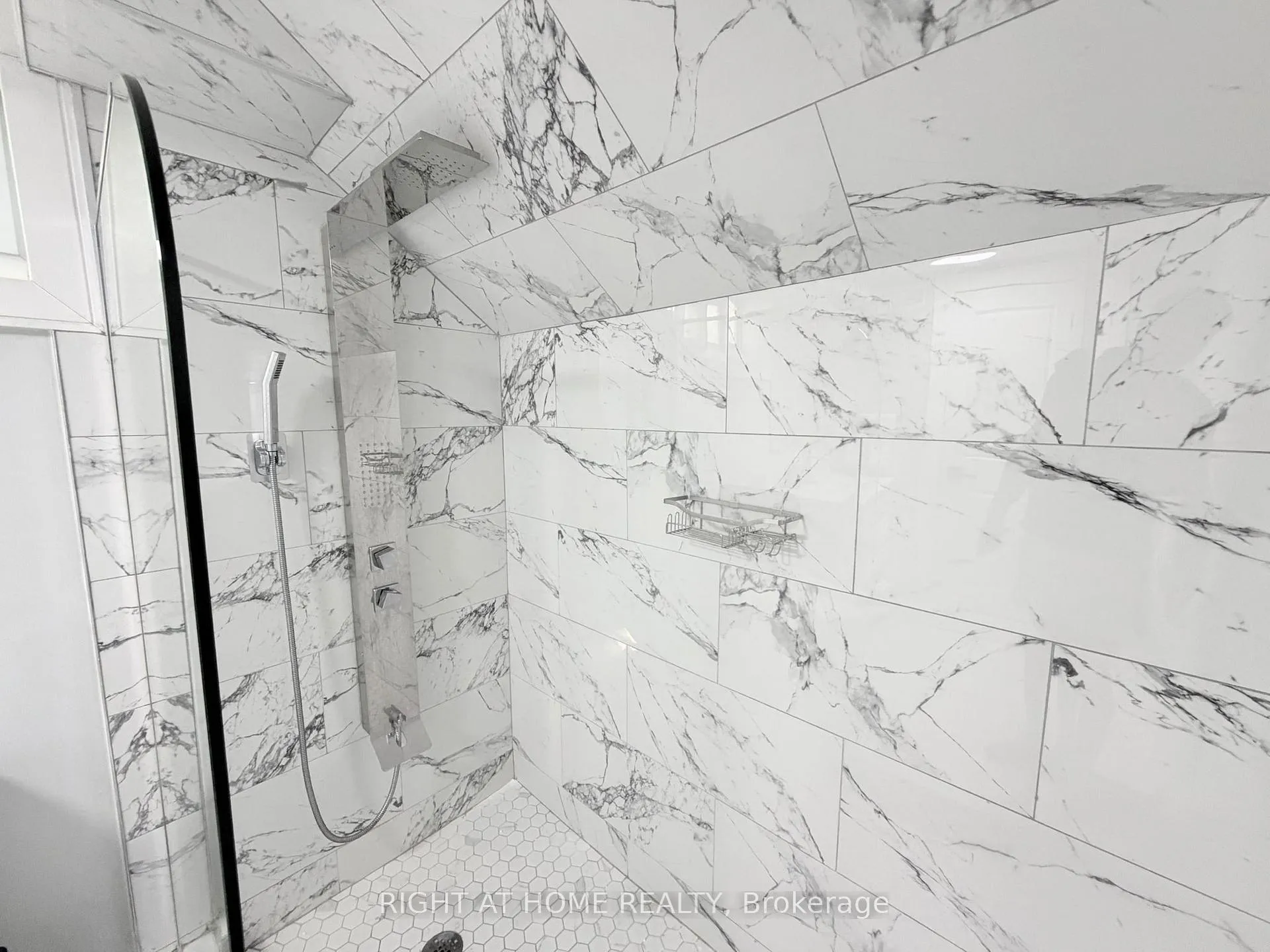 Photo 13 of Unit Lower, 25 Duffield Road E, Etobicoke, Willowridge-Martingrove-Richview — HOMEH