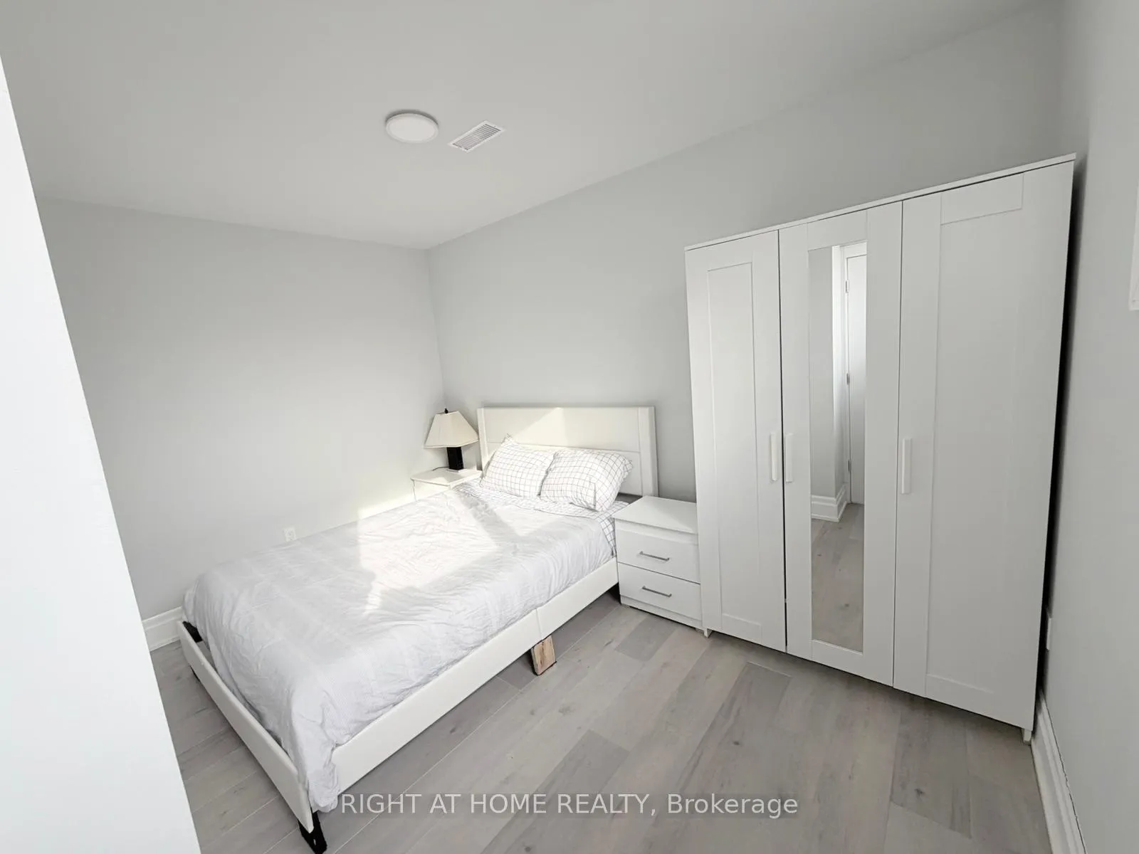 Photo 17 of Unit Lower, 25 Duffield Road E, Etobicoke, Willowridge-Martingrove-Richview — HOMEH
