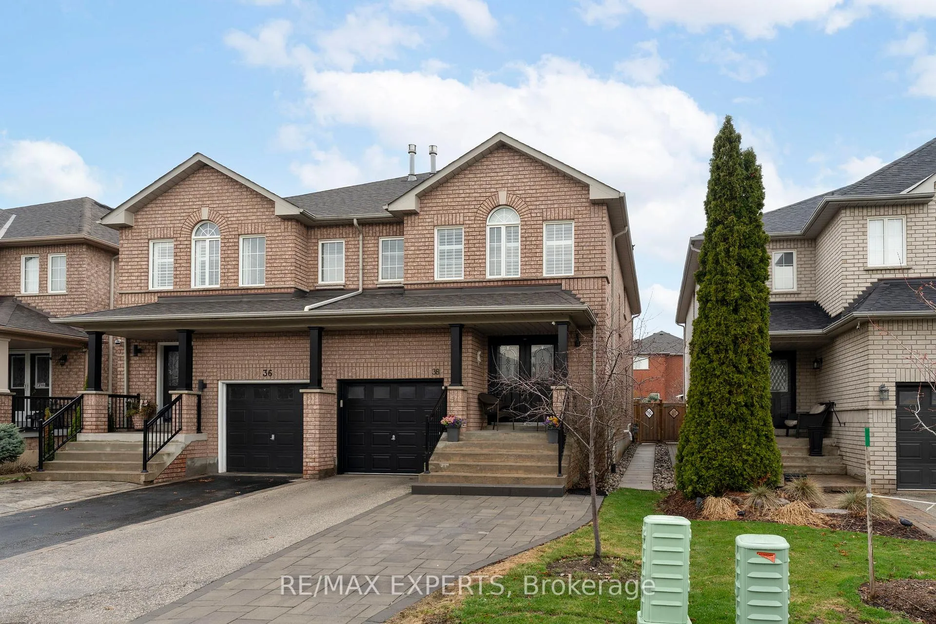 Photo 2 of 38 Sarno Street, Vaughan, Sonoma Heights — HOMEH