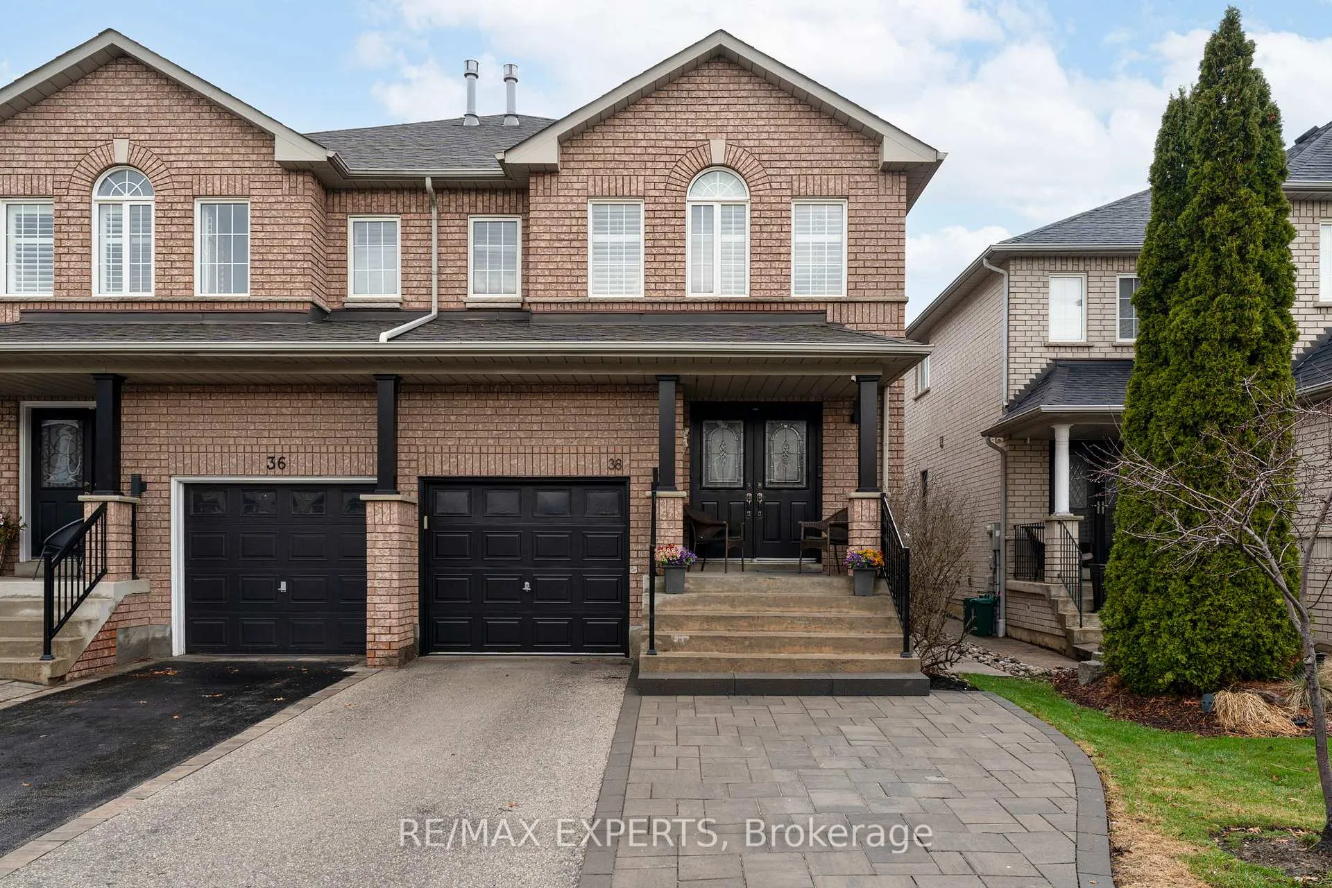 Photo 5 of 38 Sarno Street, Vaughan, Sonoma Heights — HOMEH