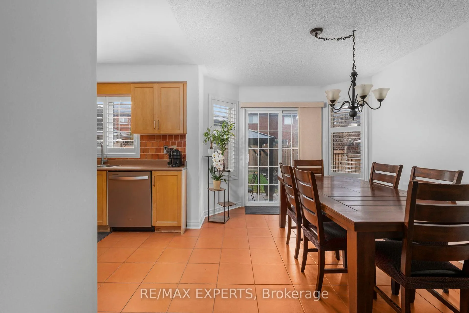 Photo 12 of 38 Sarno Street, Vaughan, Sonoma Heights — HOMEH
