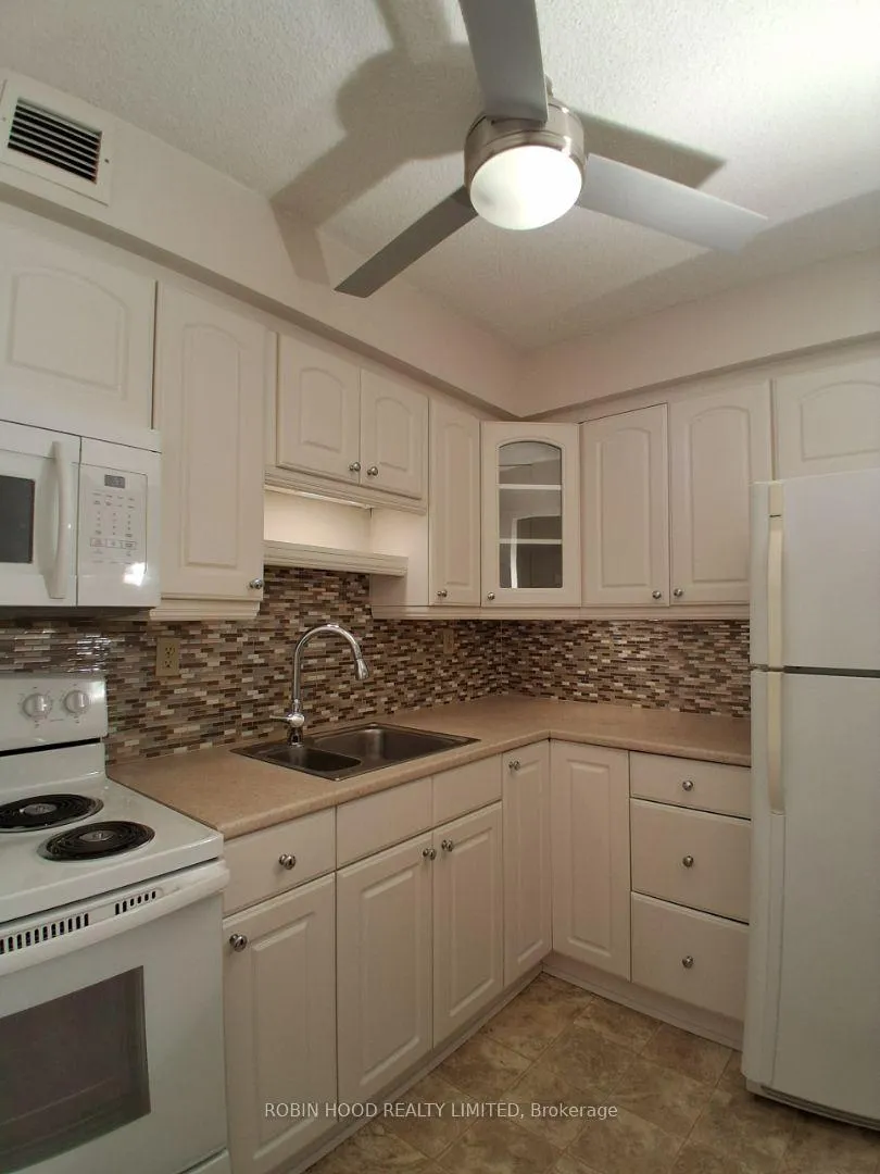 Photo 5 of Unit 605, 975 Warwick Court, Burlington, LaSalle — HOMEH