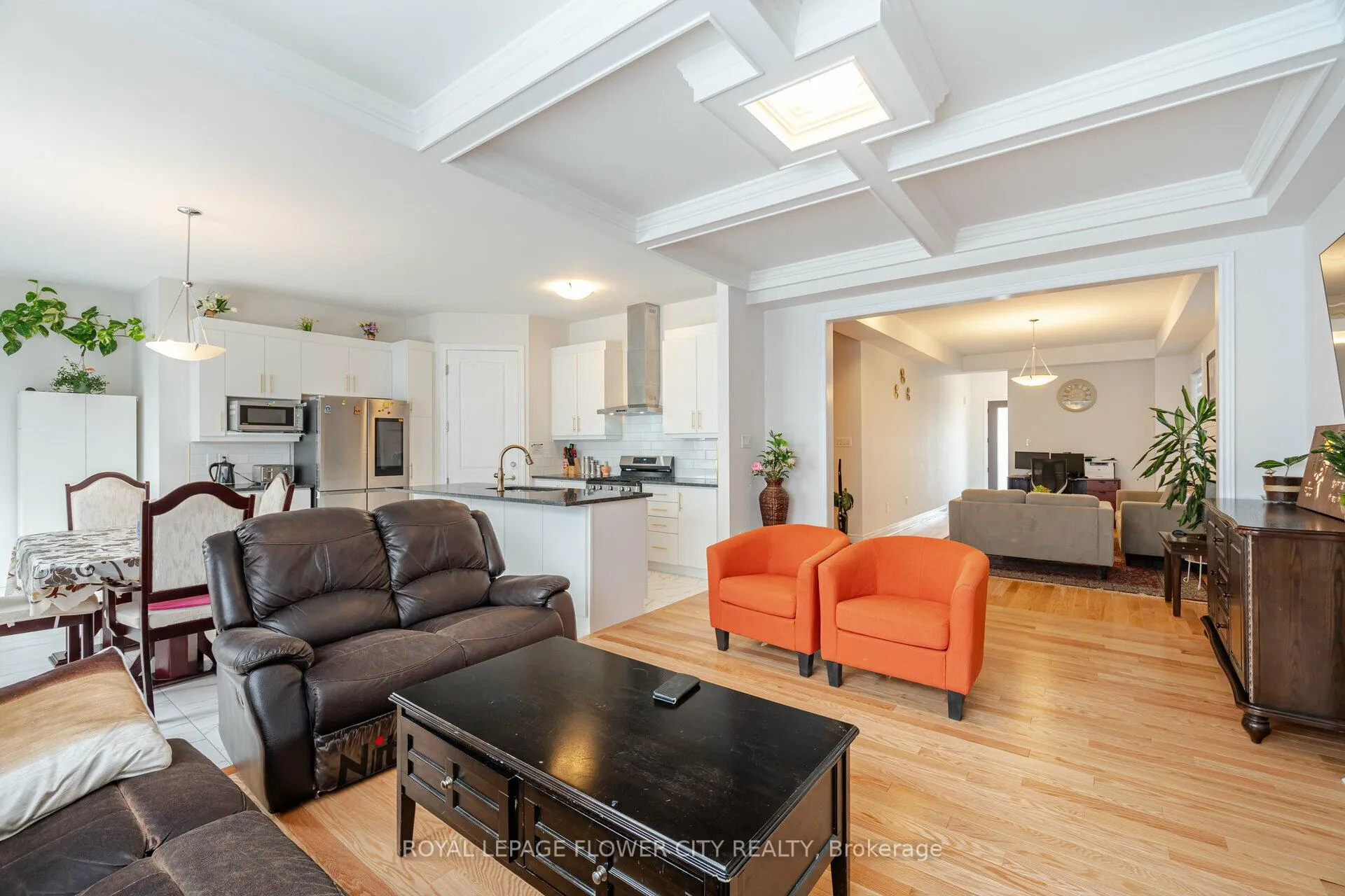 Photo 10 of 36 Icon Street S, Brampton, Sandringham-Wellington North — HOMEH