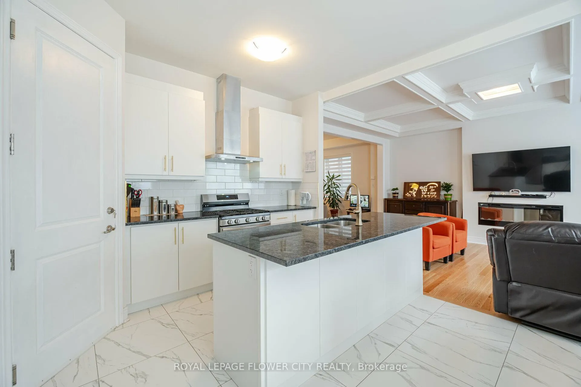 Photo 14 of 36 Icon Street S, Brampton, Sandringham-Wellington North — HOMEH