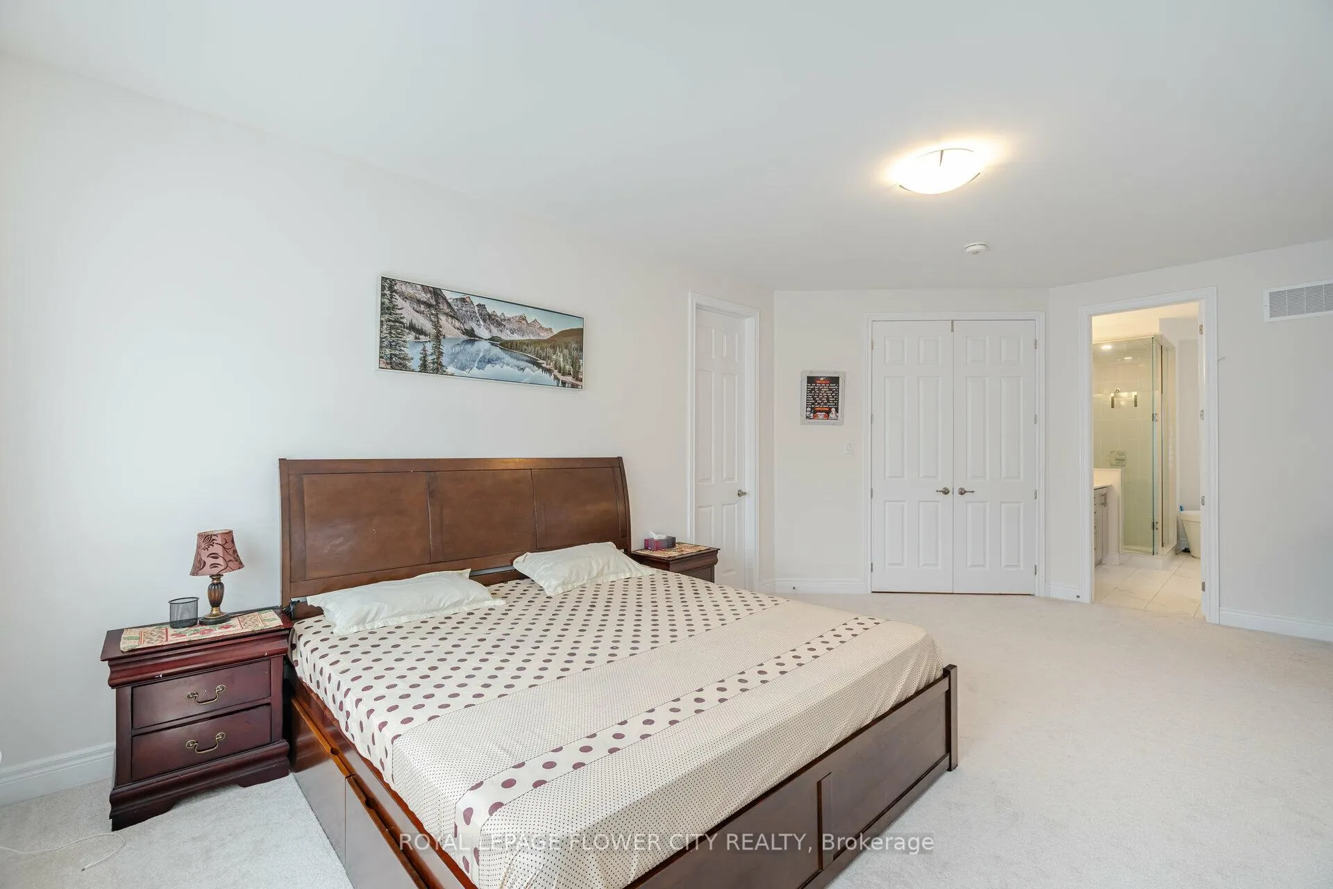 Photo 23 of 36 Icon Street S, Brampton, Sandringham-Wellington North — HOMEH