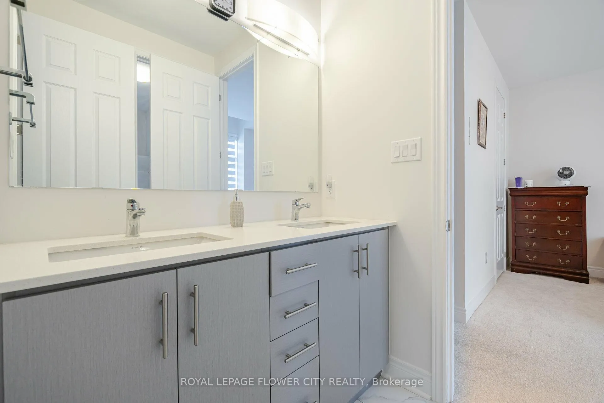 Photo 32 of 36 Icon Street S, Brampton, Sandringham-Wellington North — HOMEH