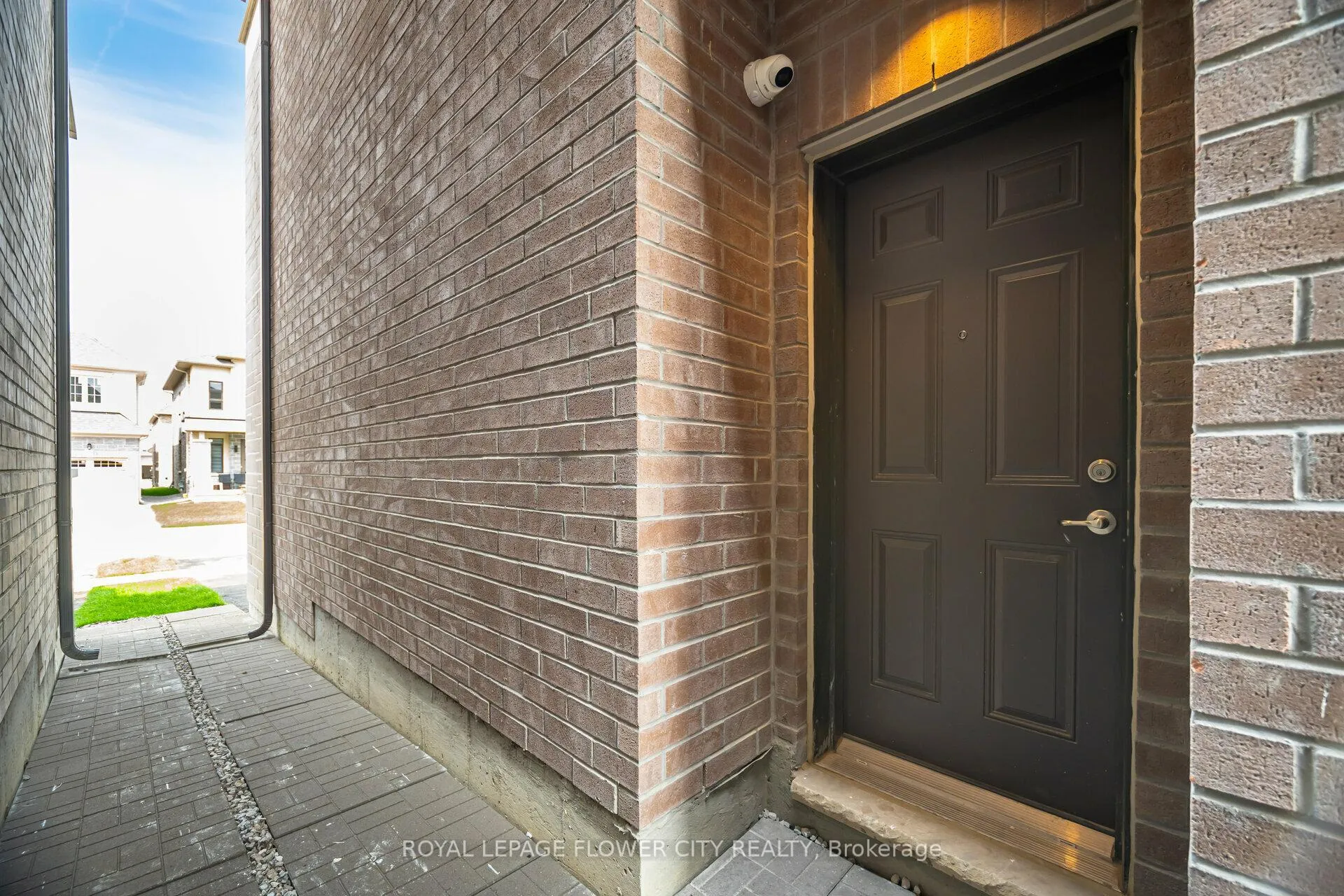 Photo 35 of 36 Icon Street S, Brampton, Sandringham-Wellington North — HOMEH