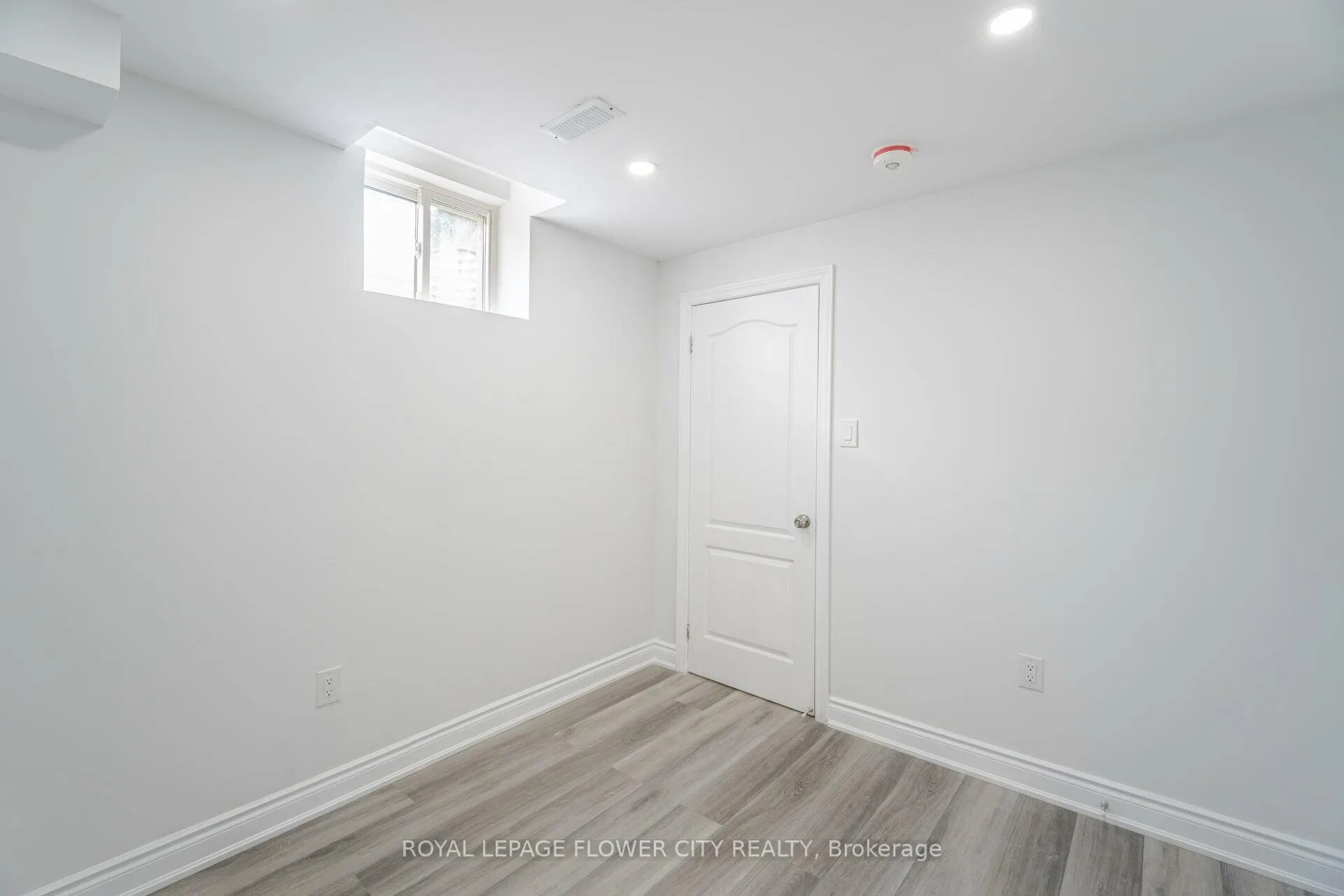 Photo 42 of 36 Icon Street S, Brampton, Sandringham-Wellington North — HOMEH
