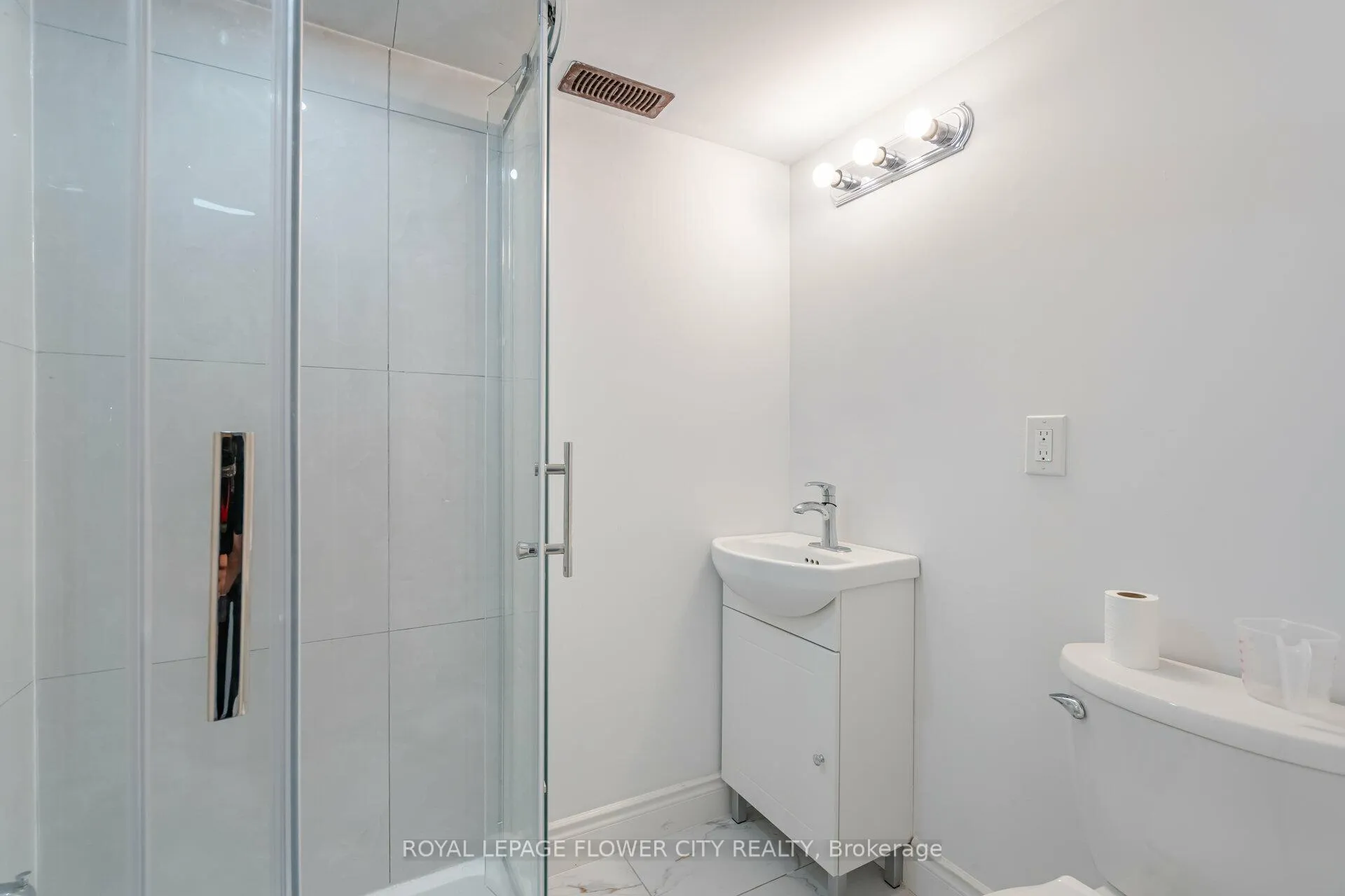 Photo 46 of 36 Icon Street S, Brampton, Sandringham-Wellington North — HOMEH