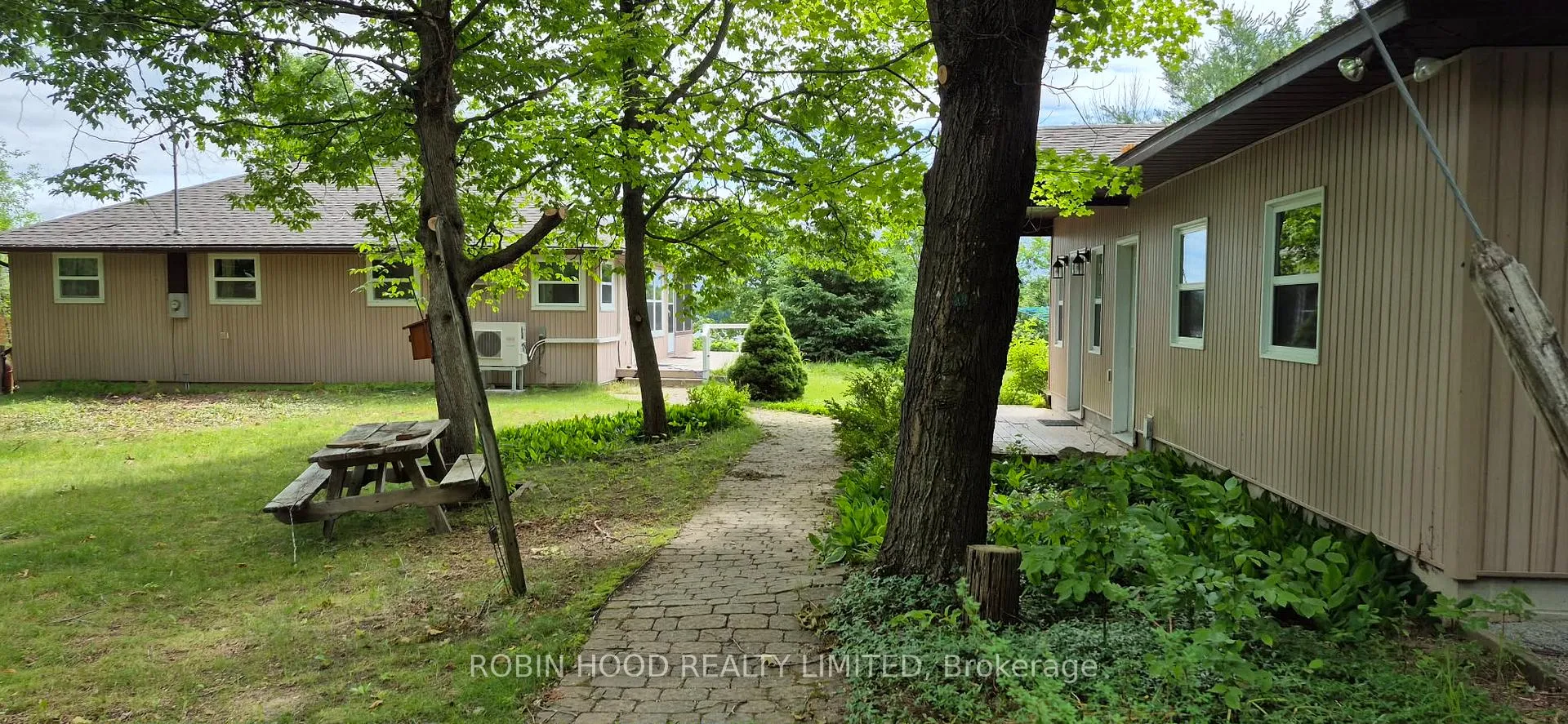 Photo 4 of 211 Mcbride Point Drive, Rideau Lakes, Rideau Lakes (North Crosby) Twp — HOMEH