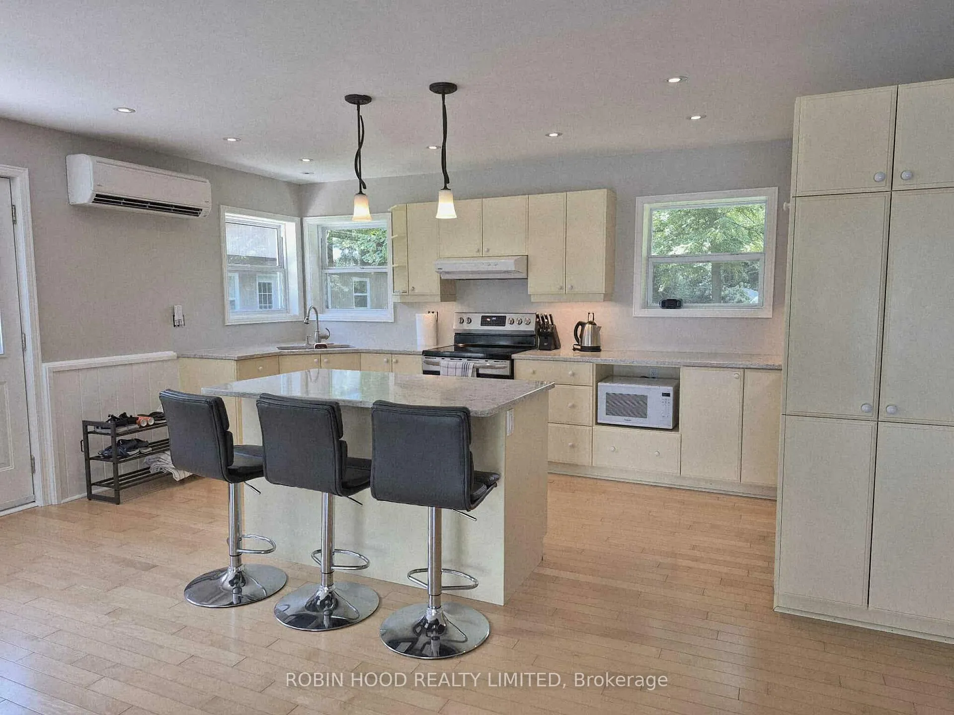 Photo 12 of 211 Mcbride Point Drive, Rideau Lakes, Rideau Lakes (North Crosby) Twp — HOMEH