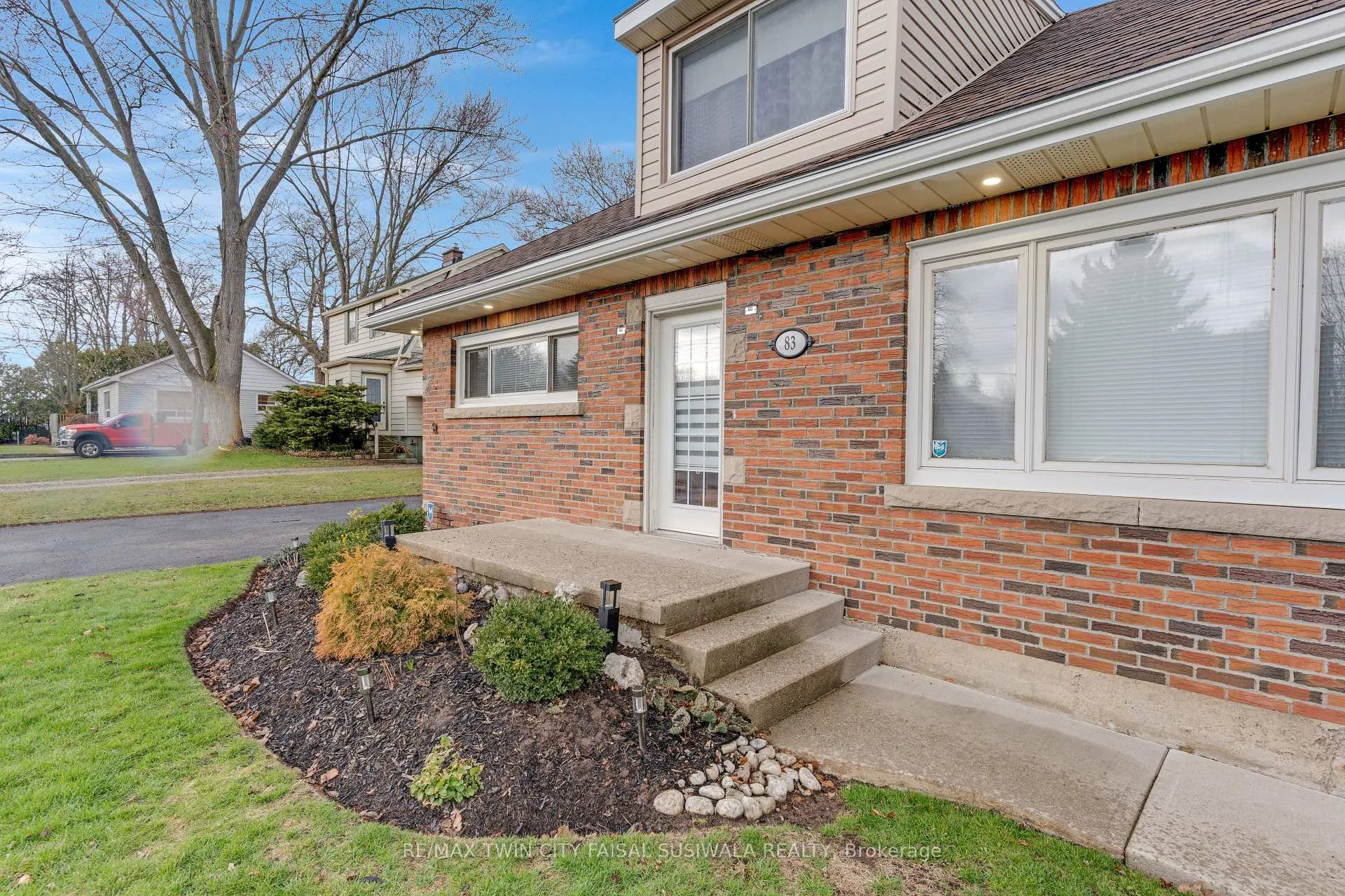 Photo 3 of 83 Dunsdon Street, Brantford — HOMEH