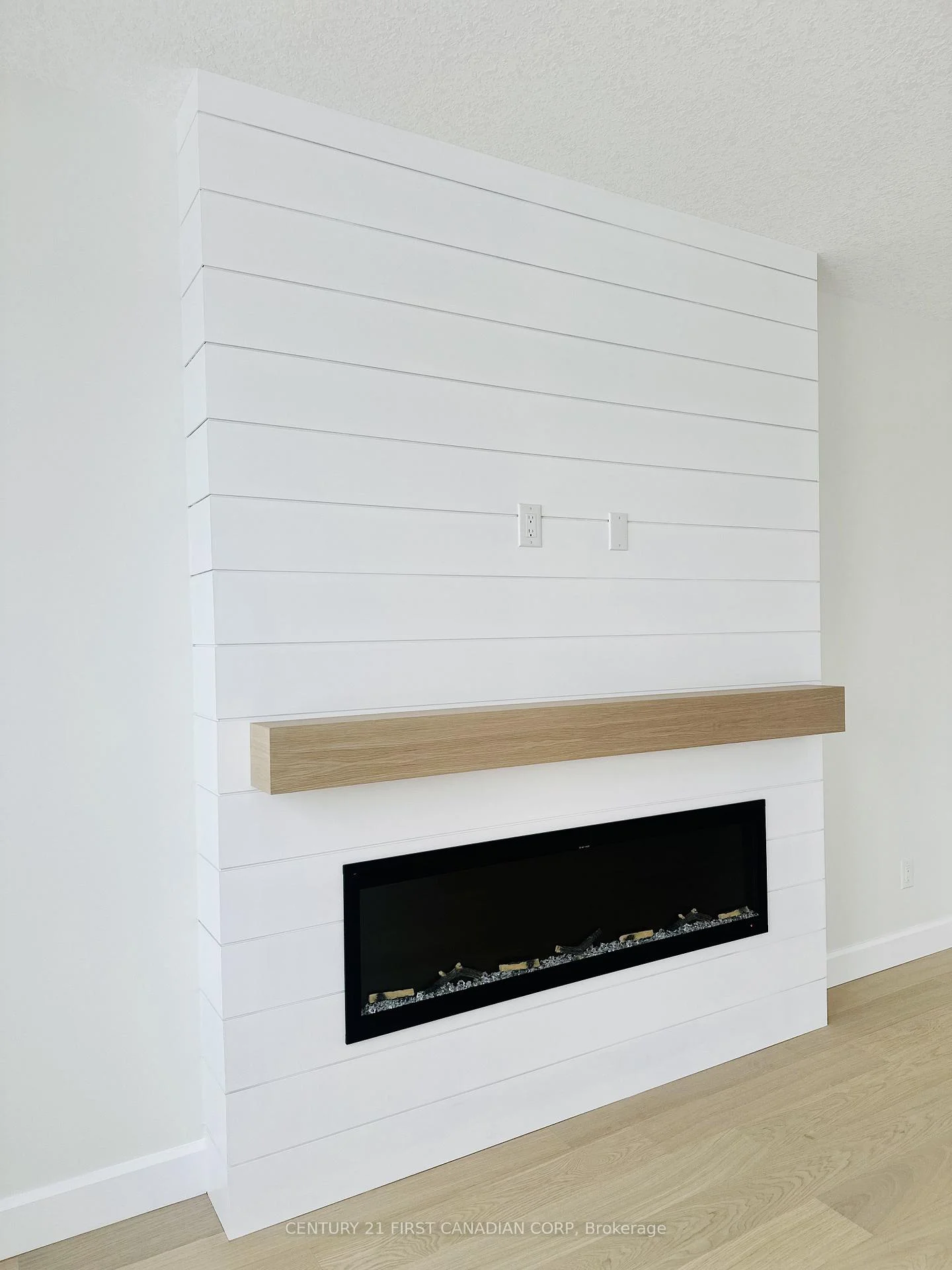 Photo 16 of 844 Gatestone Road, London, South U — HOMEH