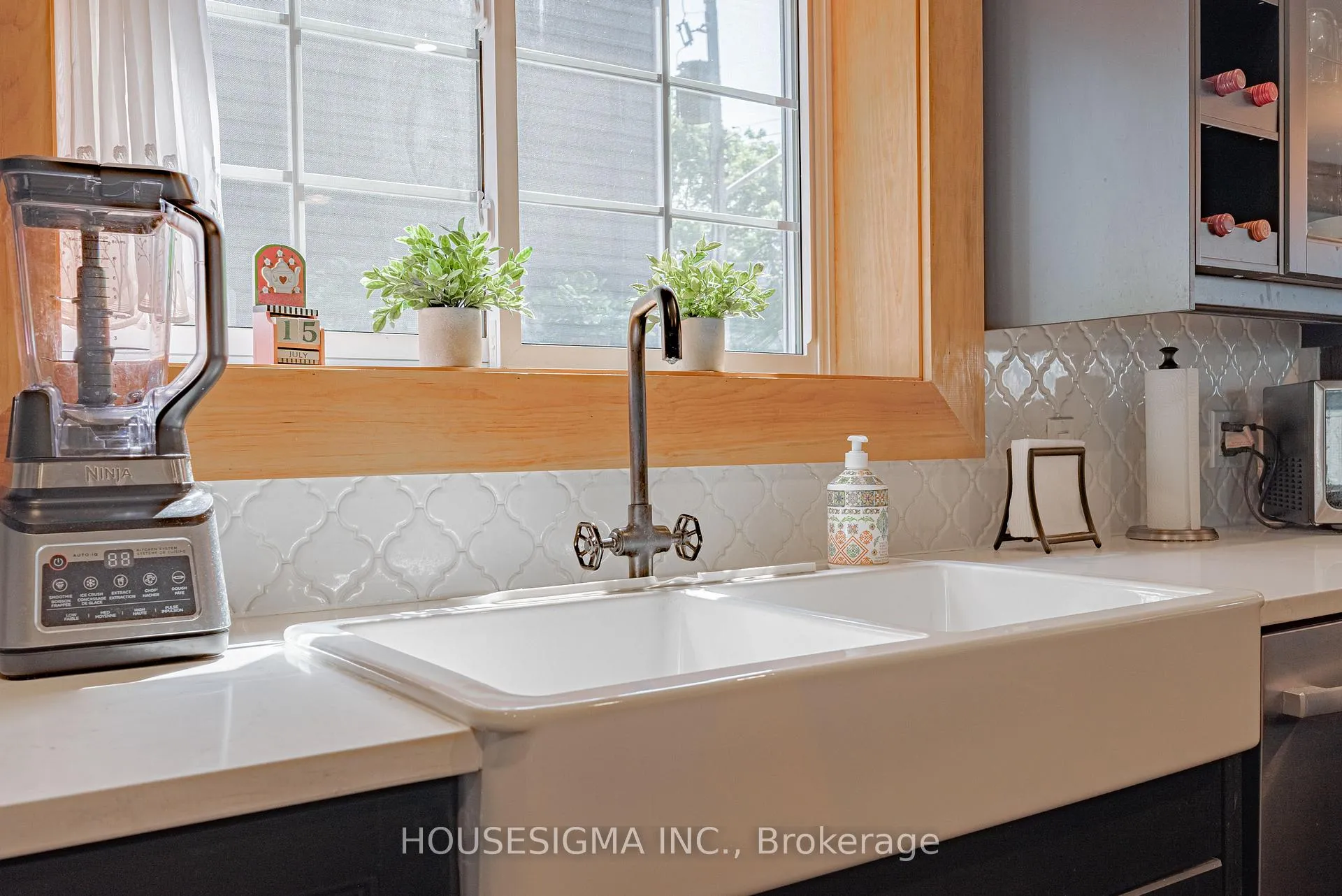 Photo 12 of 26 Park Street, Clarington, Orono — HOMEH