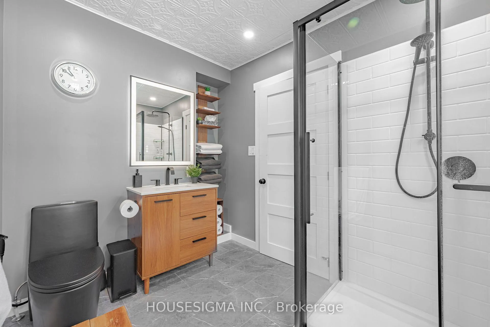 Photo 21 of 26 Park Street, Clarington, Orono — HOMEH